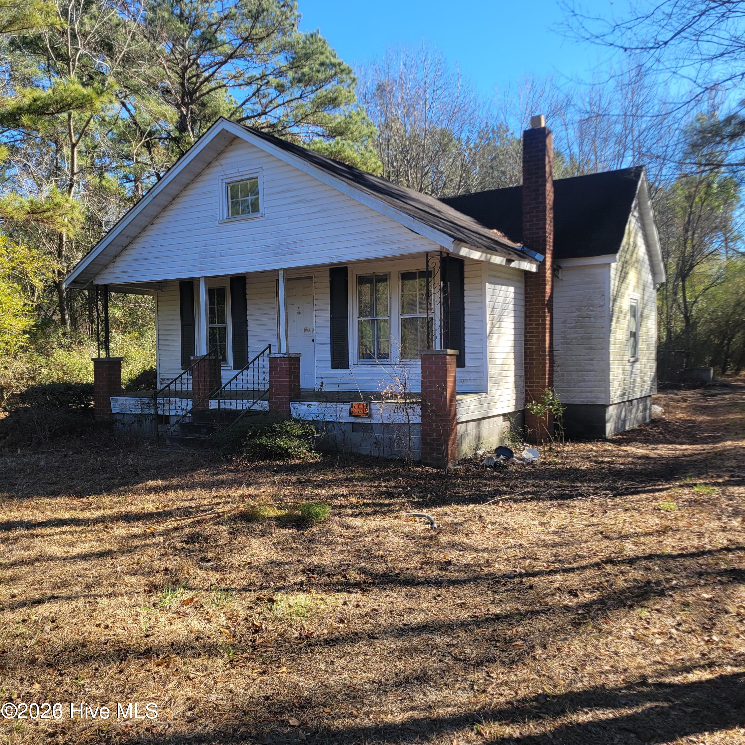 2105 Nc Highway 53 E Property Photo 2