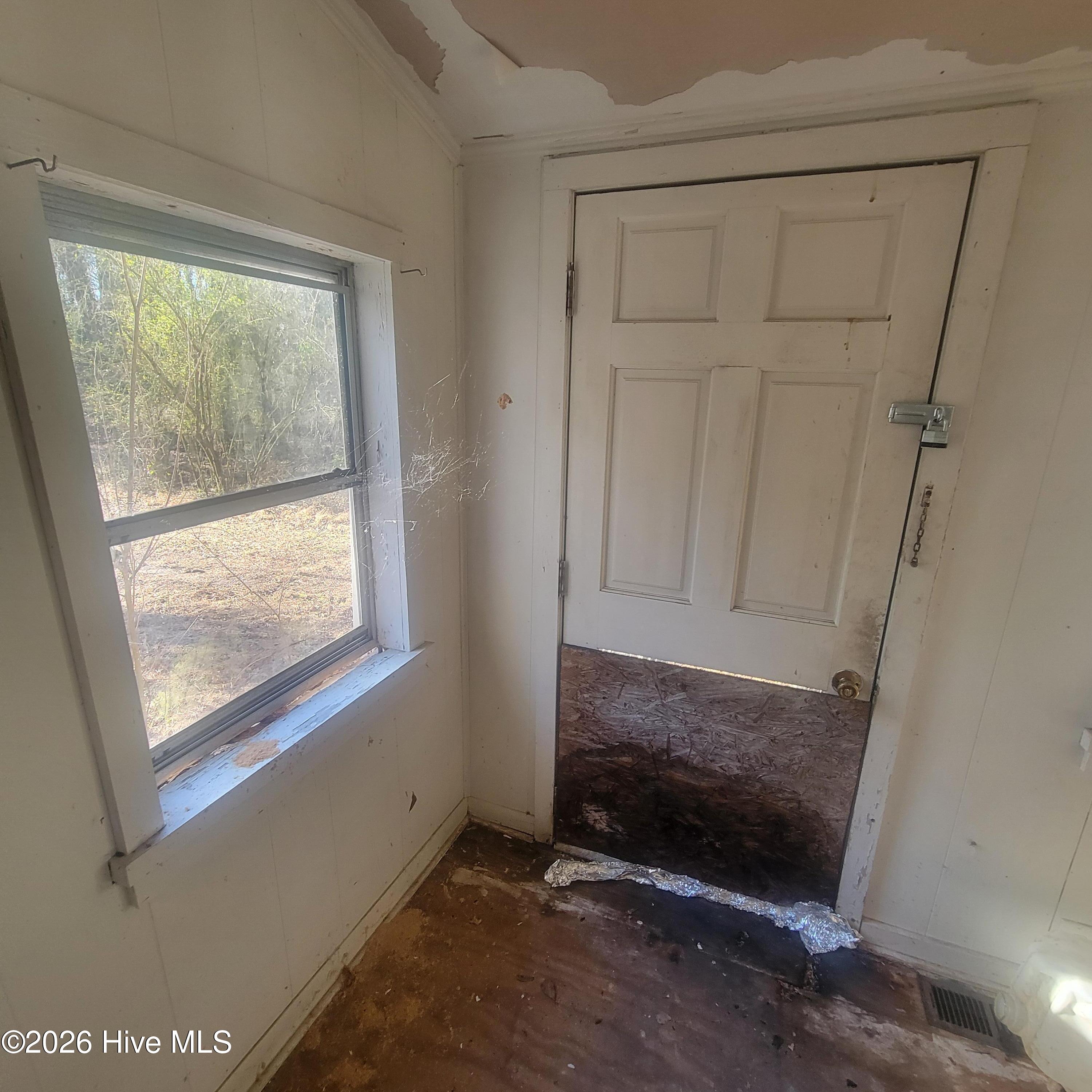 2105 Nc Highway 53 E Property Photo 13