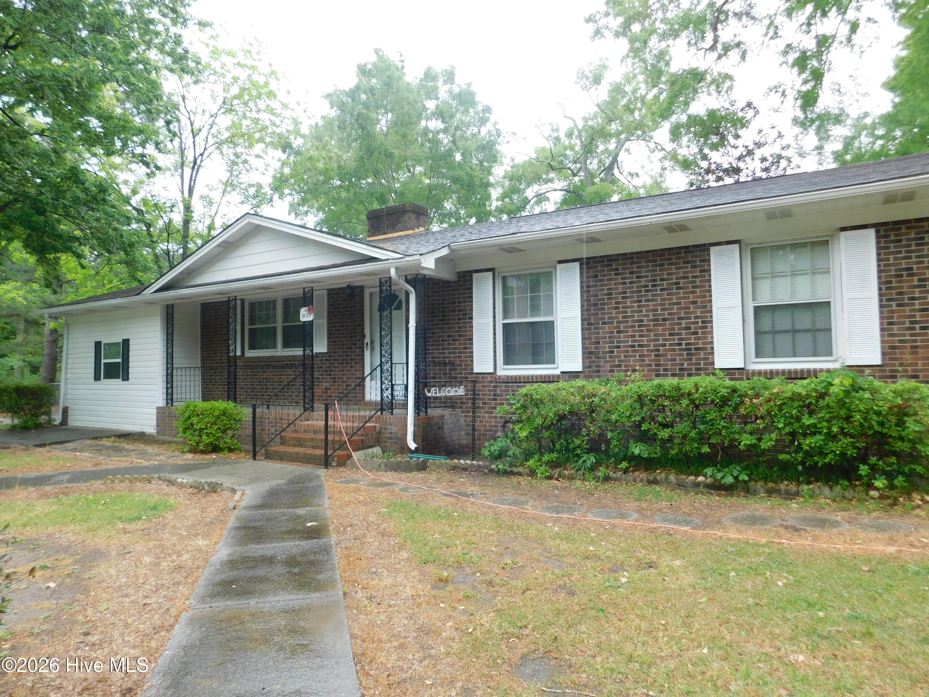 1003 Raleigh Street Property Photo 1