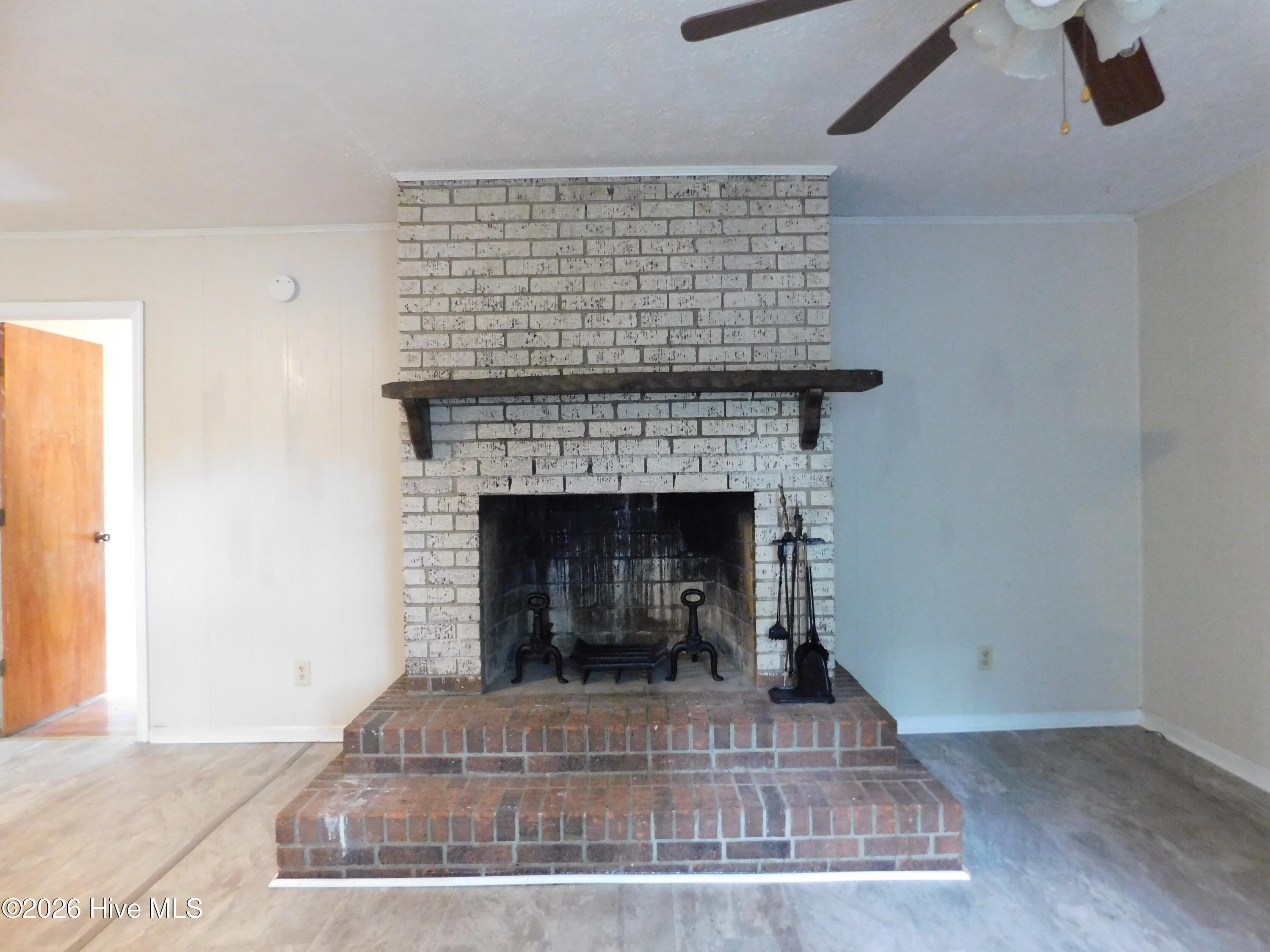 1003 Raleigh Street Property Photo 9