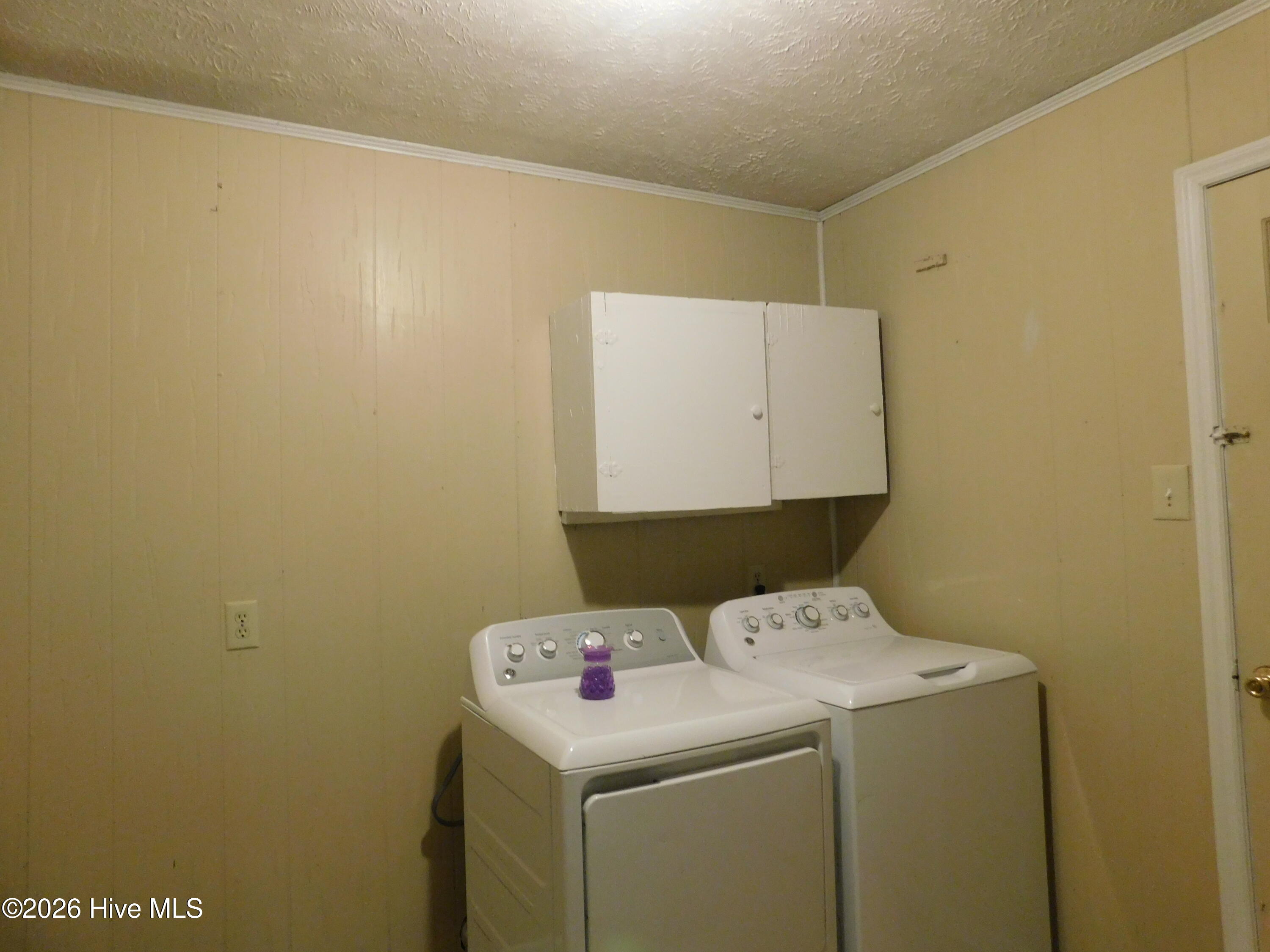1003 Raleigh Street Property Photo 11