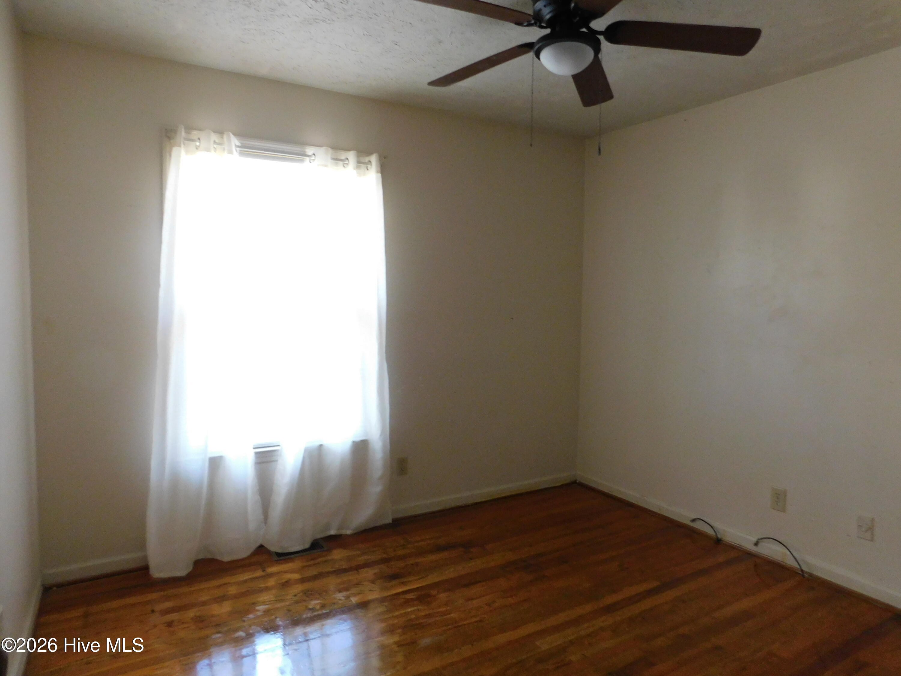 1003 Raleigh Street Property Photo 15