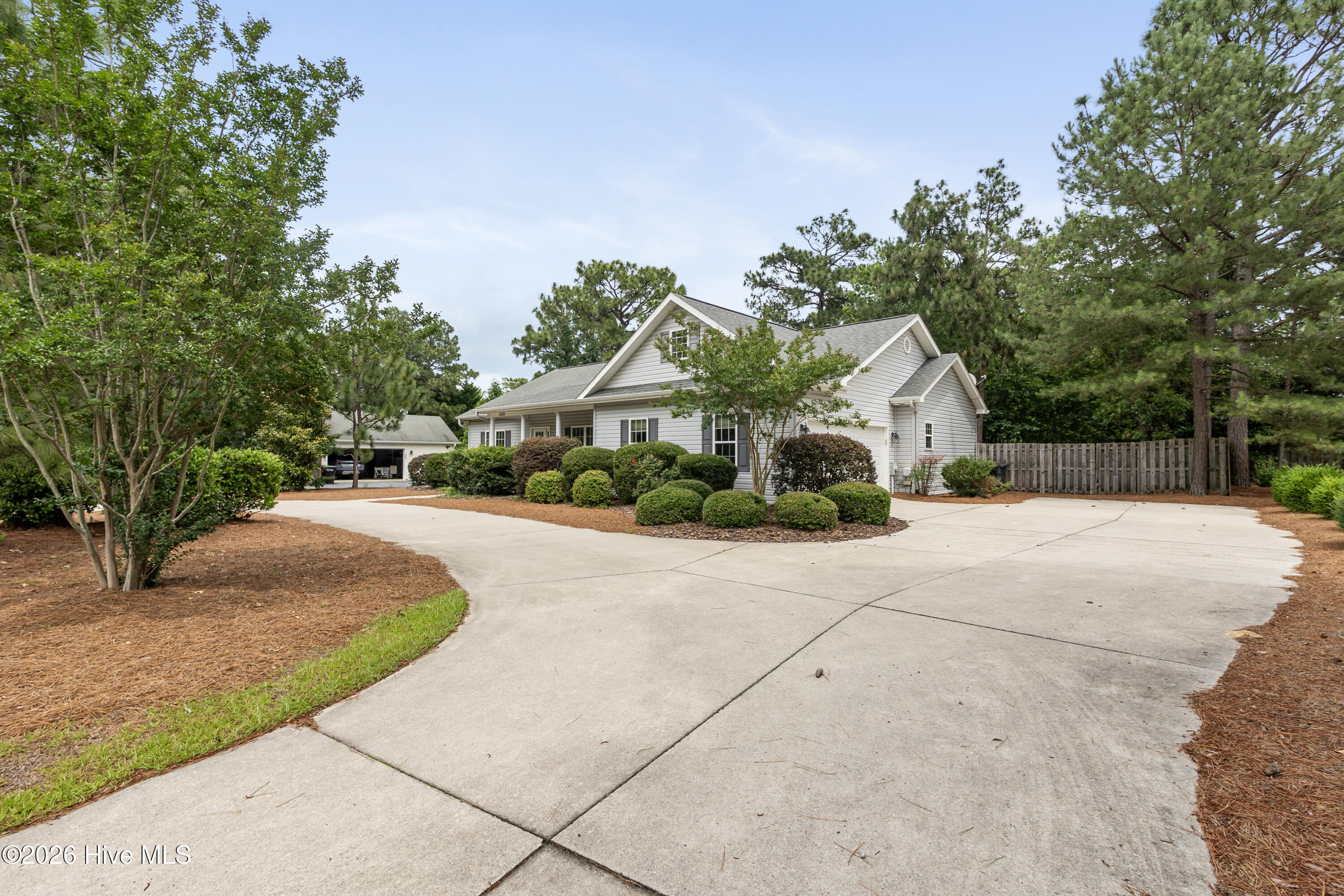 1350 Monticello Drive Property Photo 3