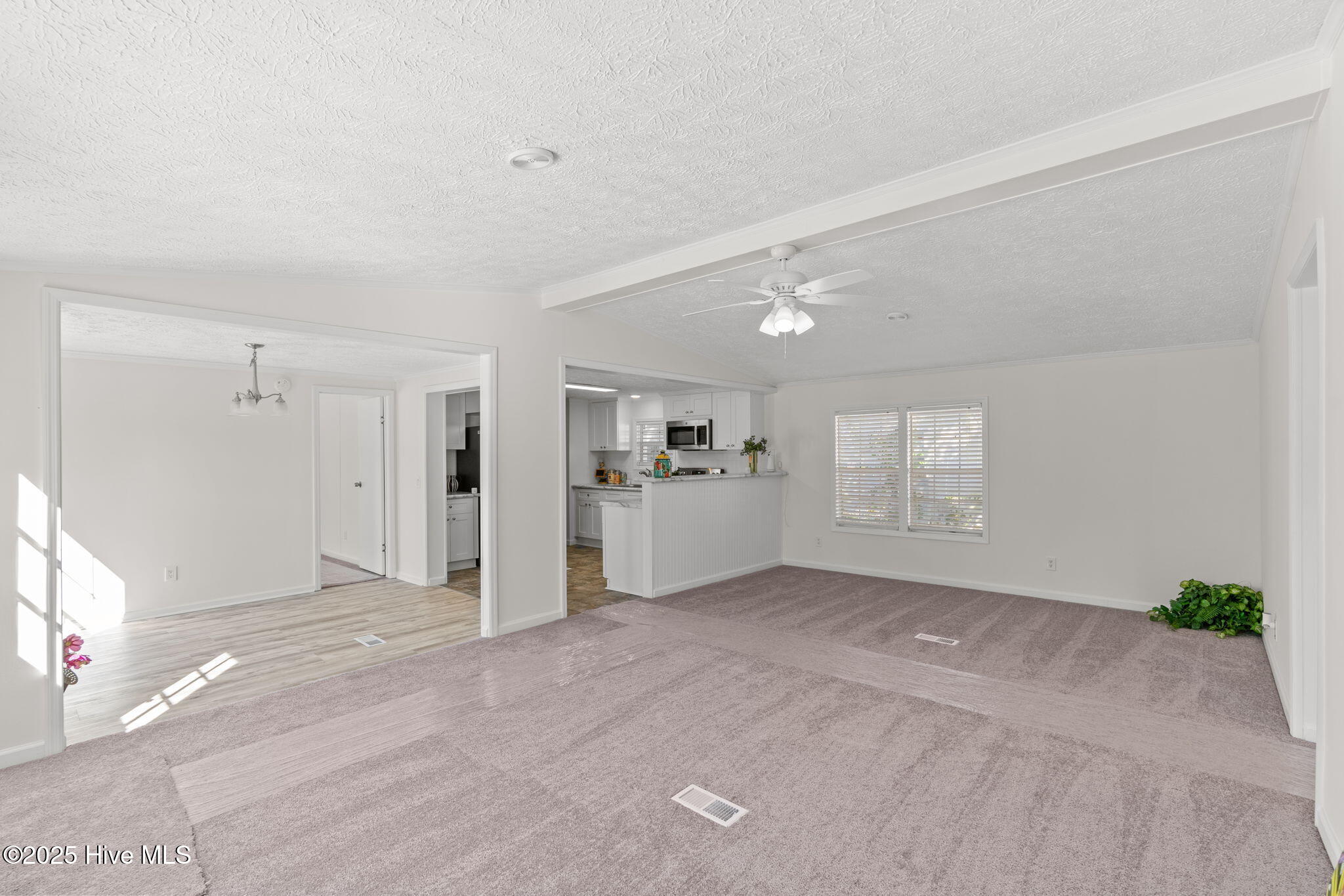 2807 Cross Bones Road Sw Property Photo 2