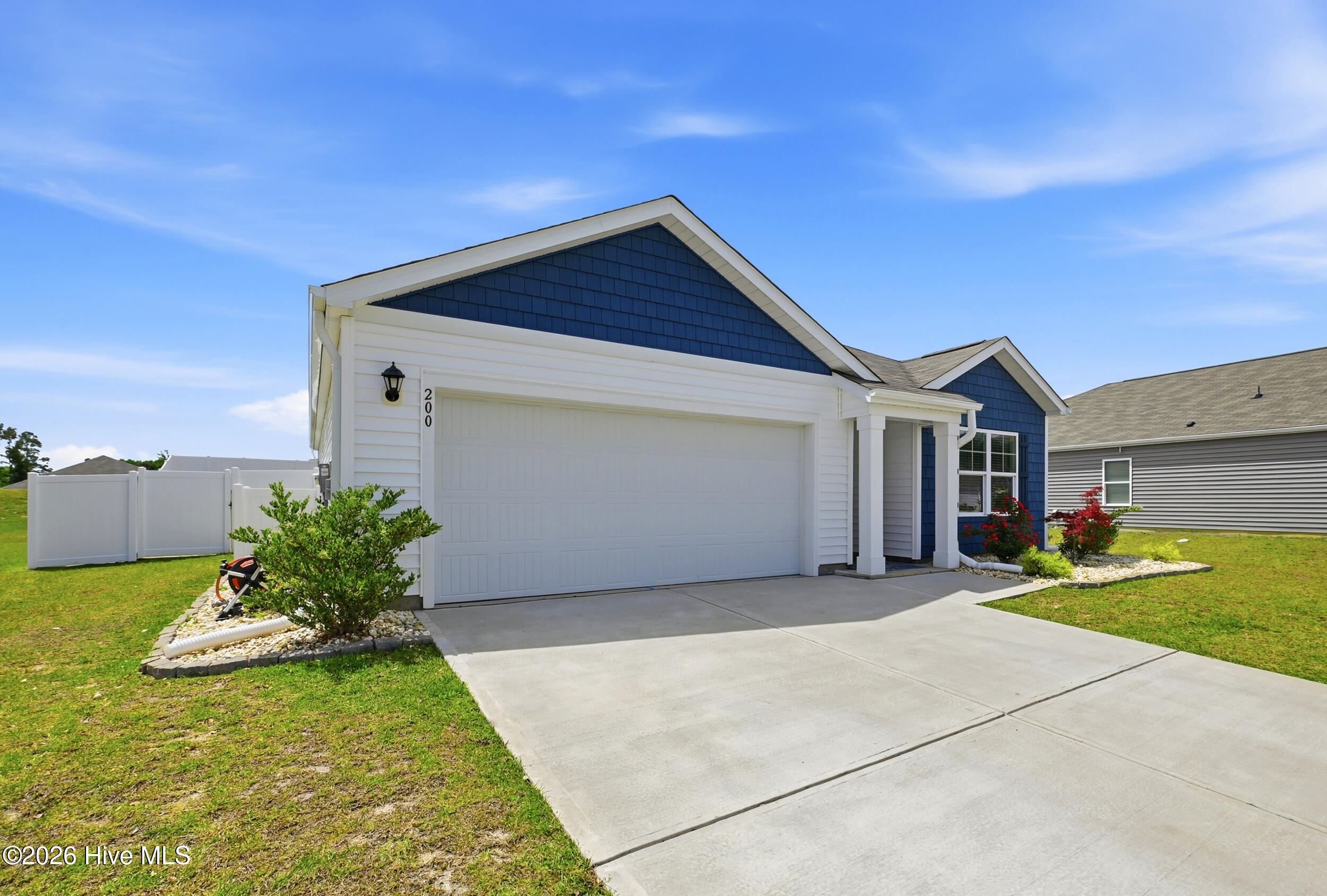 200 Spotted Owl Way Ne Property Photo 2