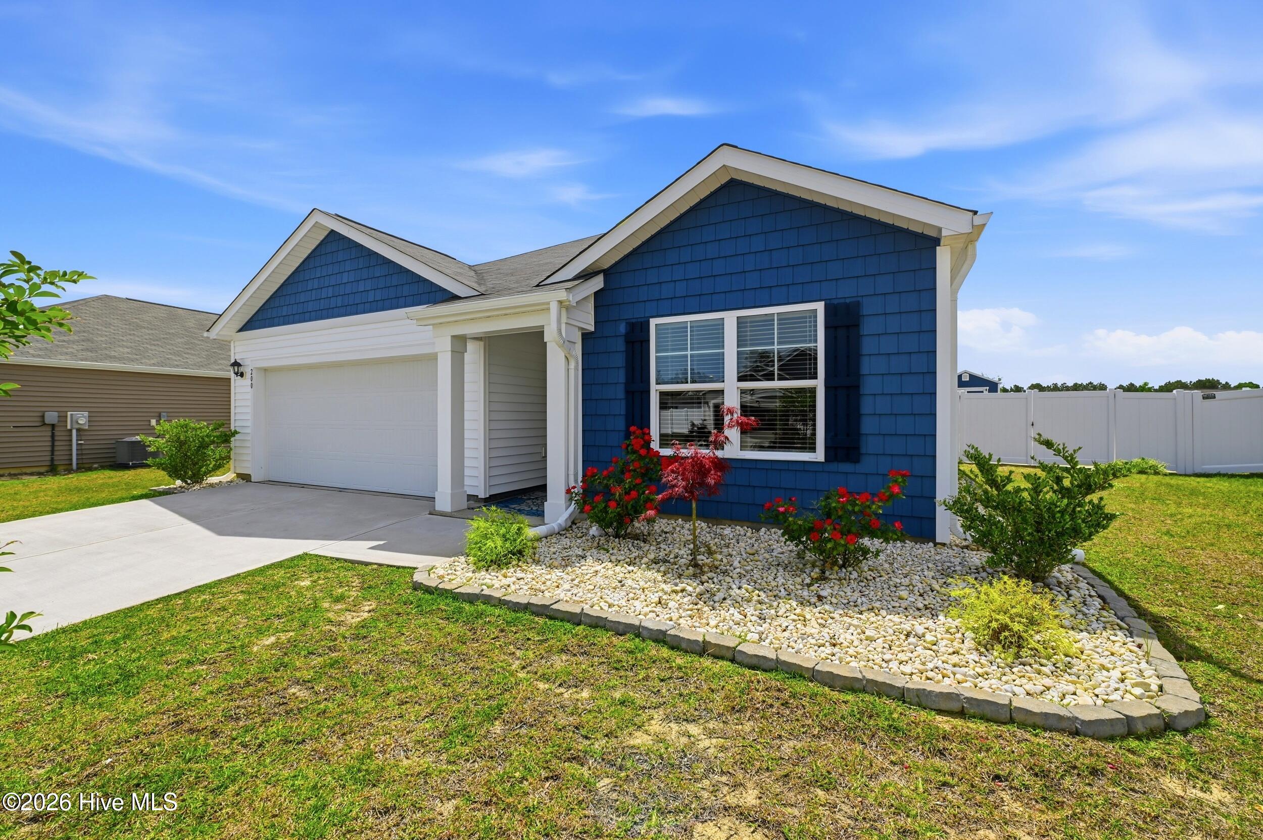 200 Spotted Owl Way Ne Property Photo 3