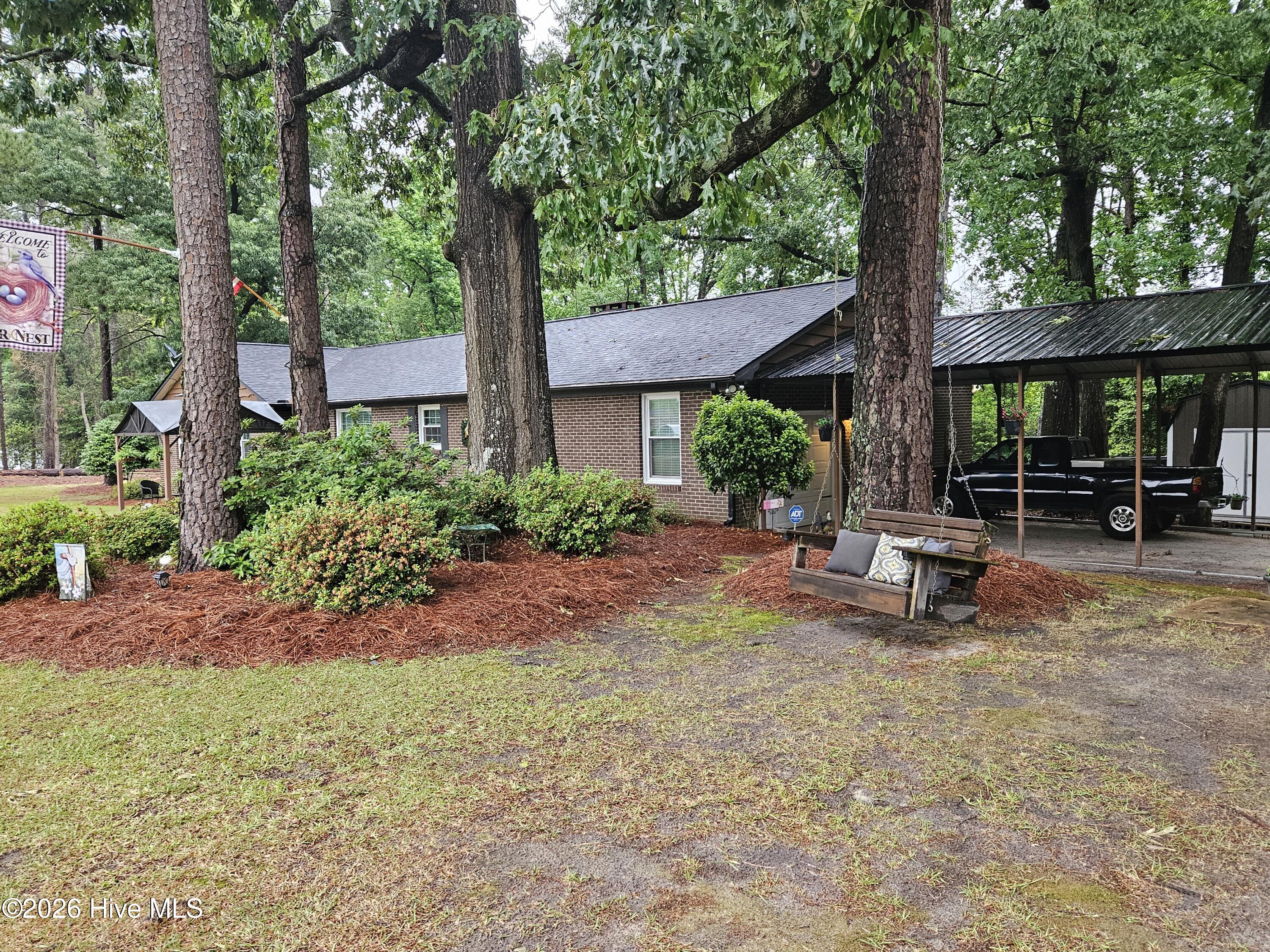 301 Fork Lake Drive Property Photo 6