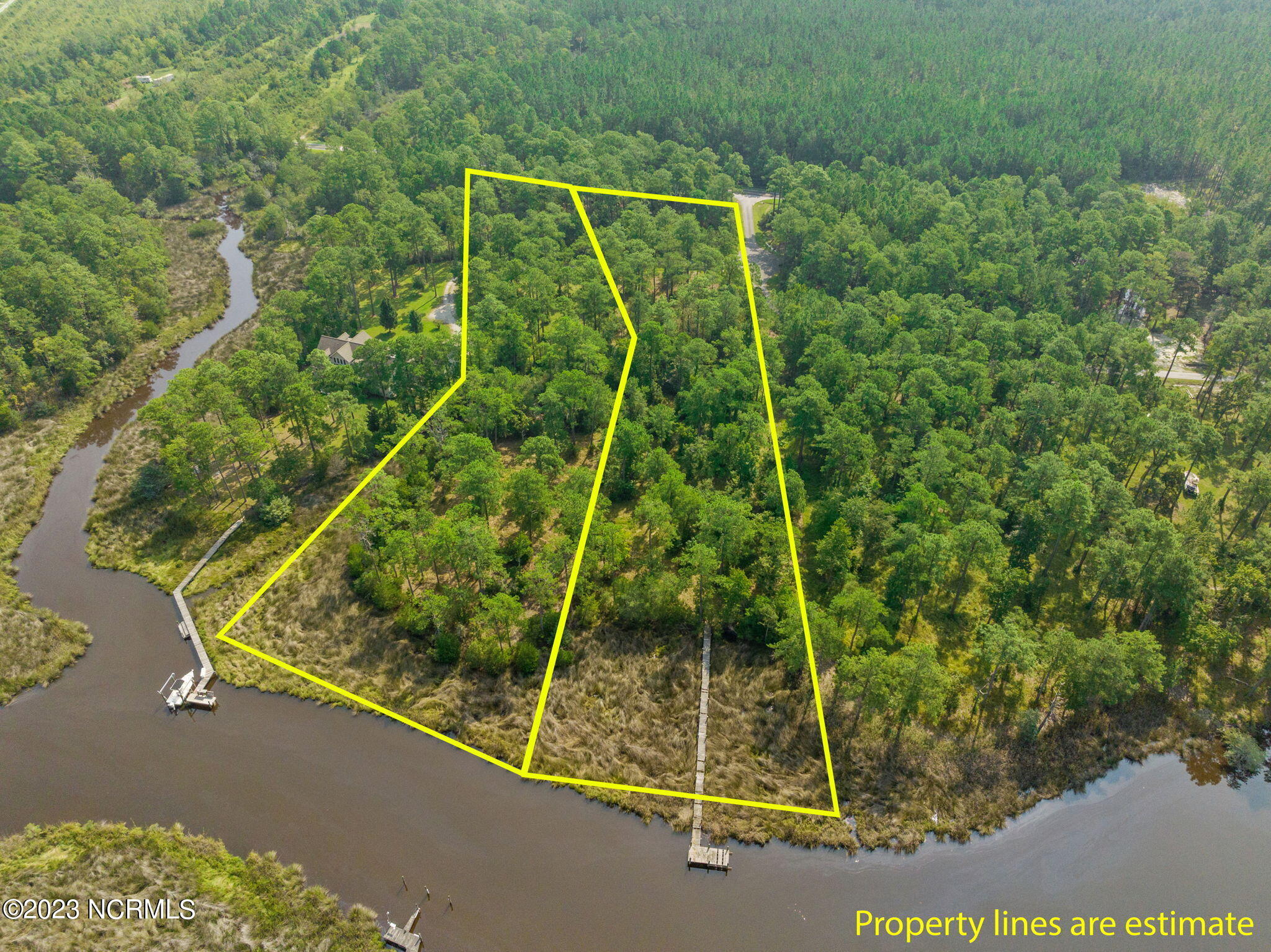 2504 19 Brown Creek Road Property Photo 4
