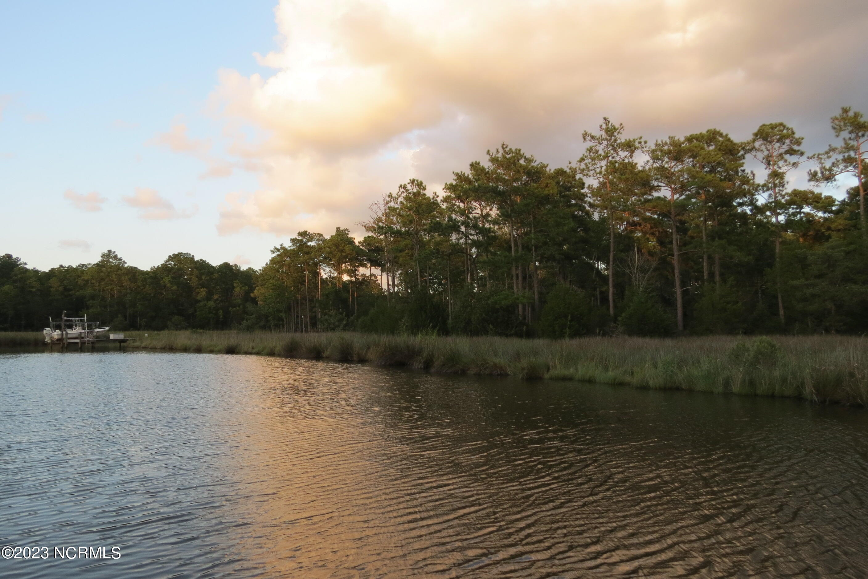 2504 19 Brown Creek Road Property Photo 8