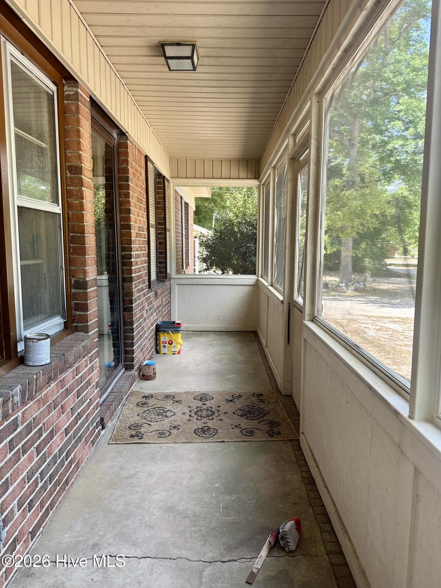 109 W Chestnut Street Property Photo 3