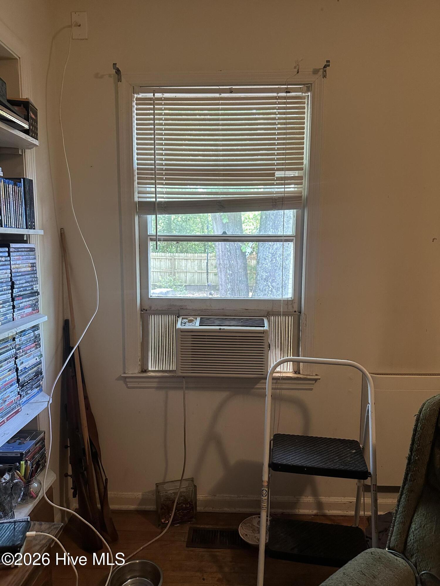 109 W Chestnut Street Property Photo 15