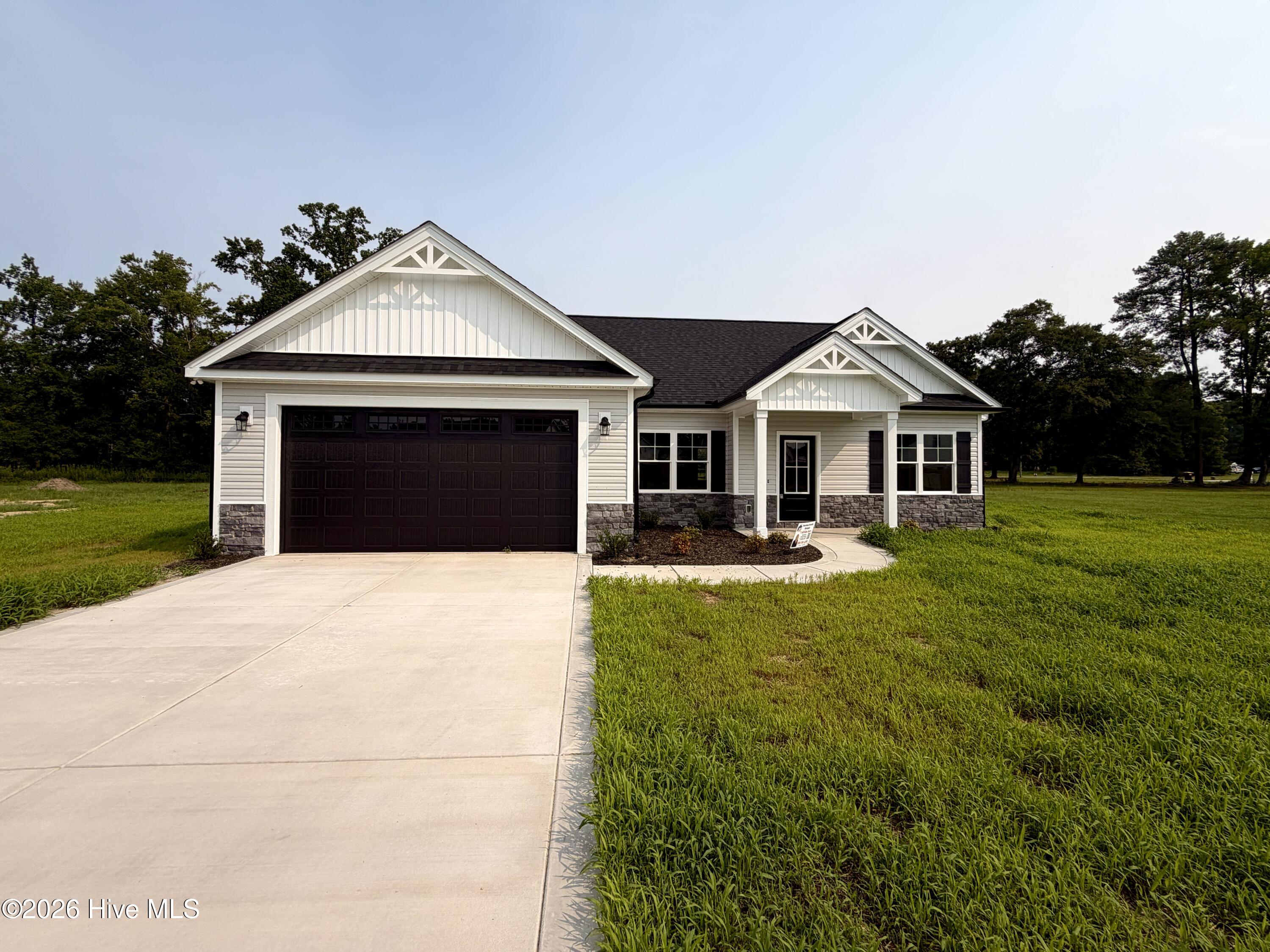 3794 Chatsworth Drive Property Photo 2