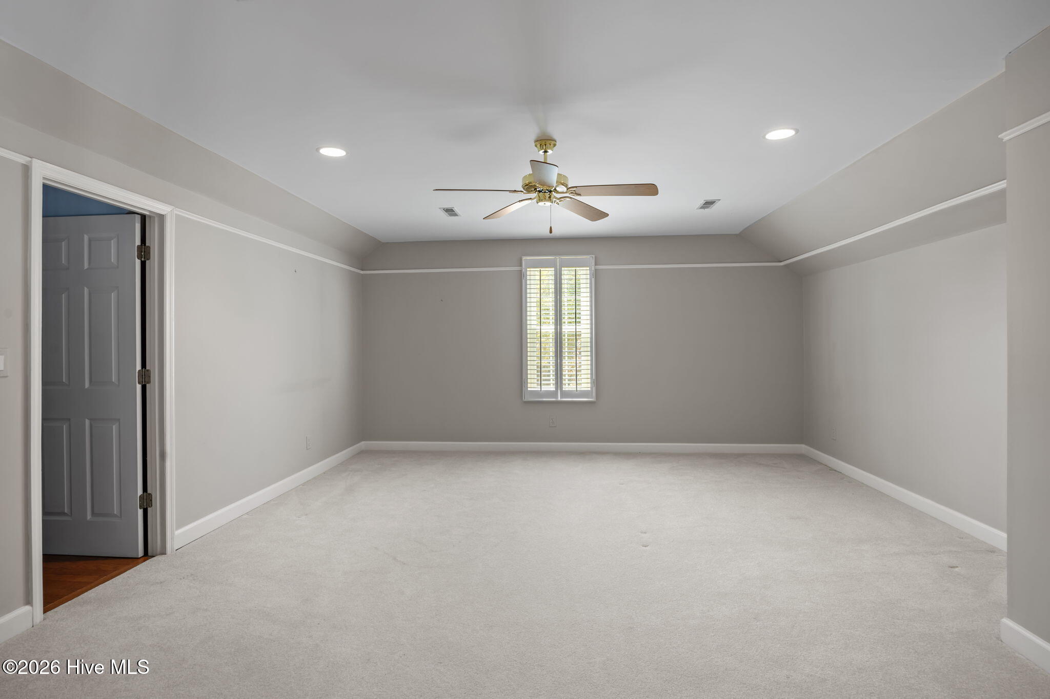 225 Shearwater Drive Property Photo 16