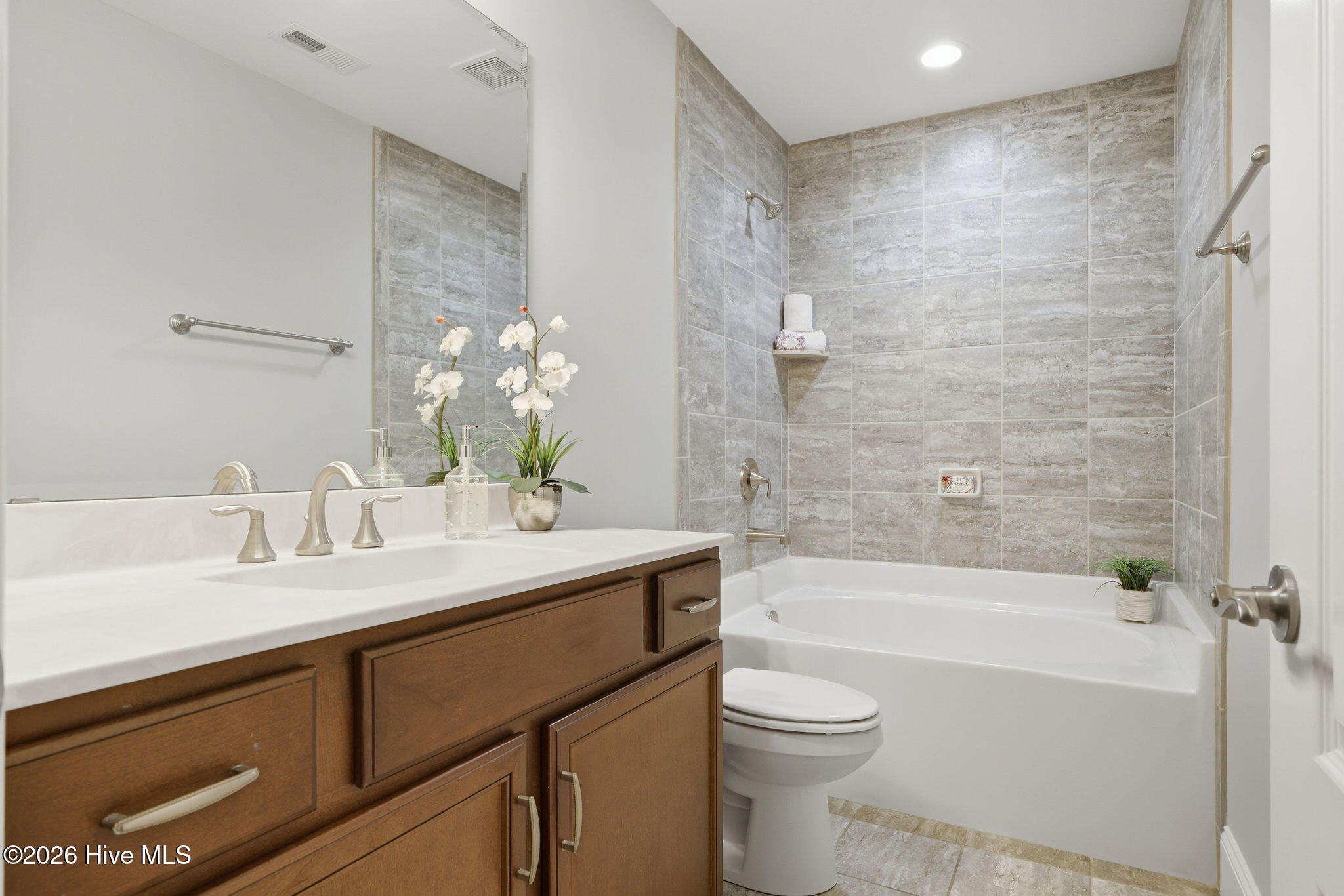 8812 Maple Ash Trail Ne Property Photo 43