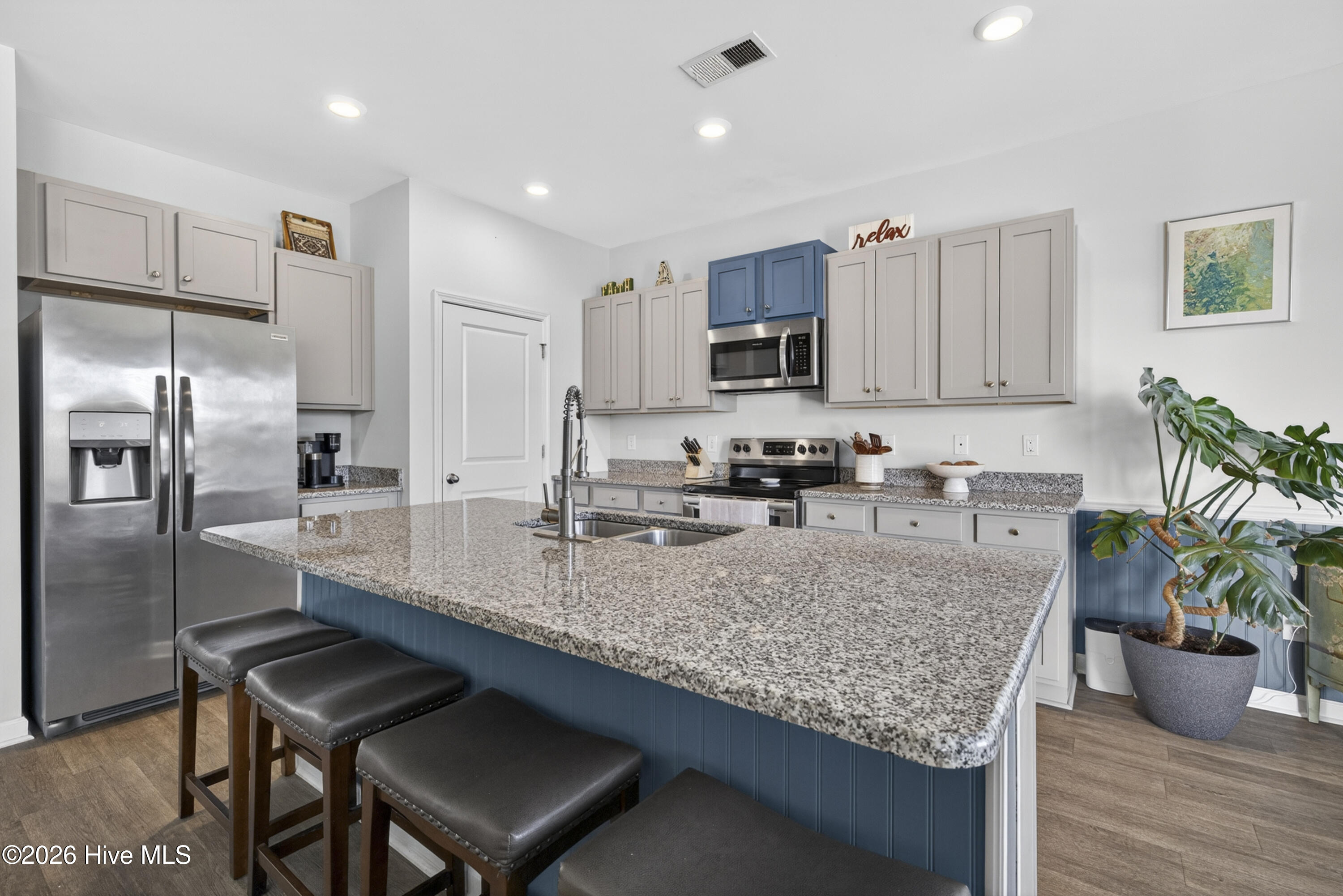 483 St Kitts Way Property Photo 8