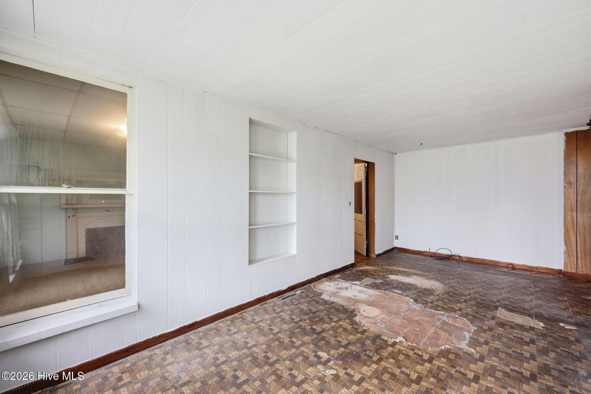 211 Pollock Street Property Photo 11