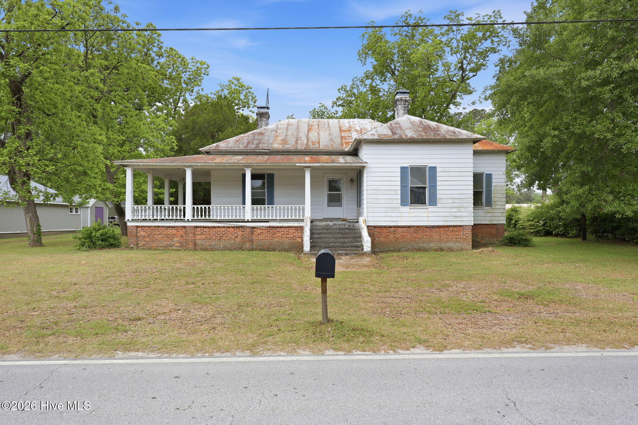 211 Pollock Street Property Photo 28