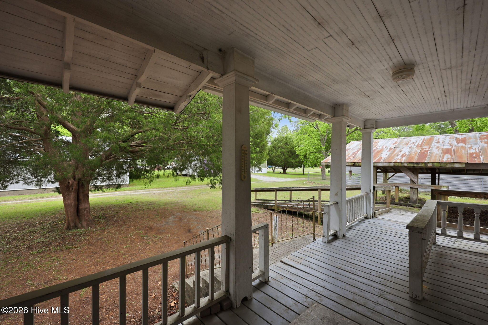 211 Pollock Street Property Photo 31