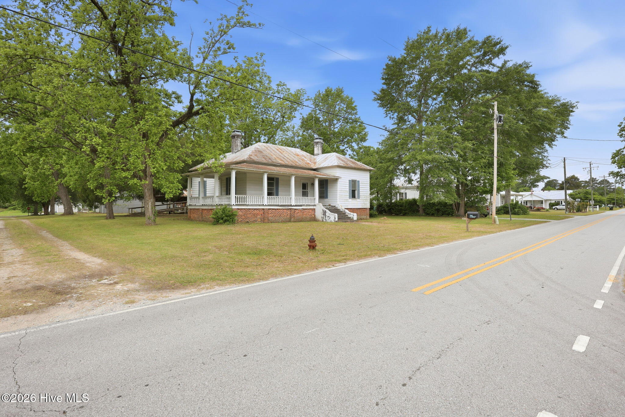 211 Pollock Street Property Photo 40