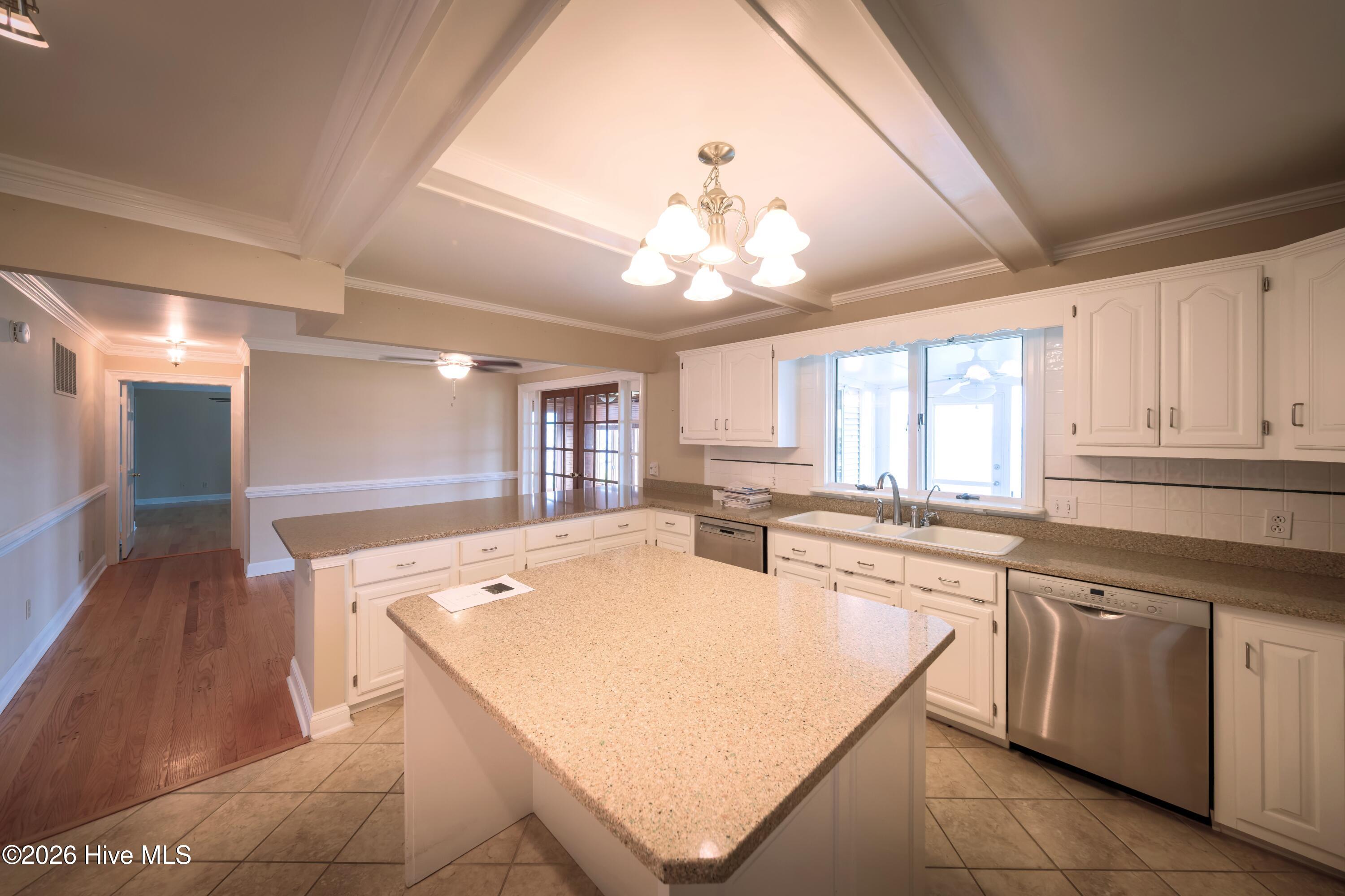 1008 Bateman Drive Property Photo 15