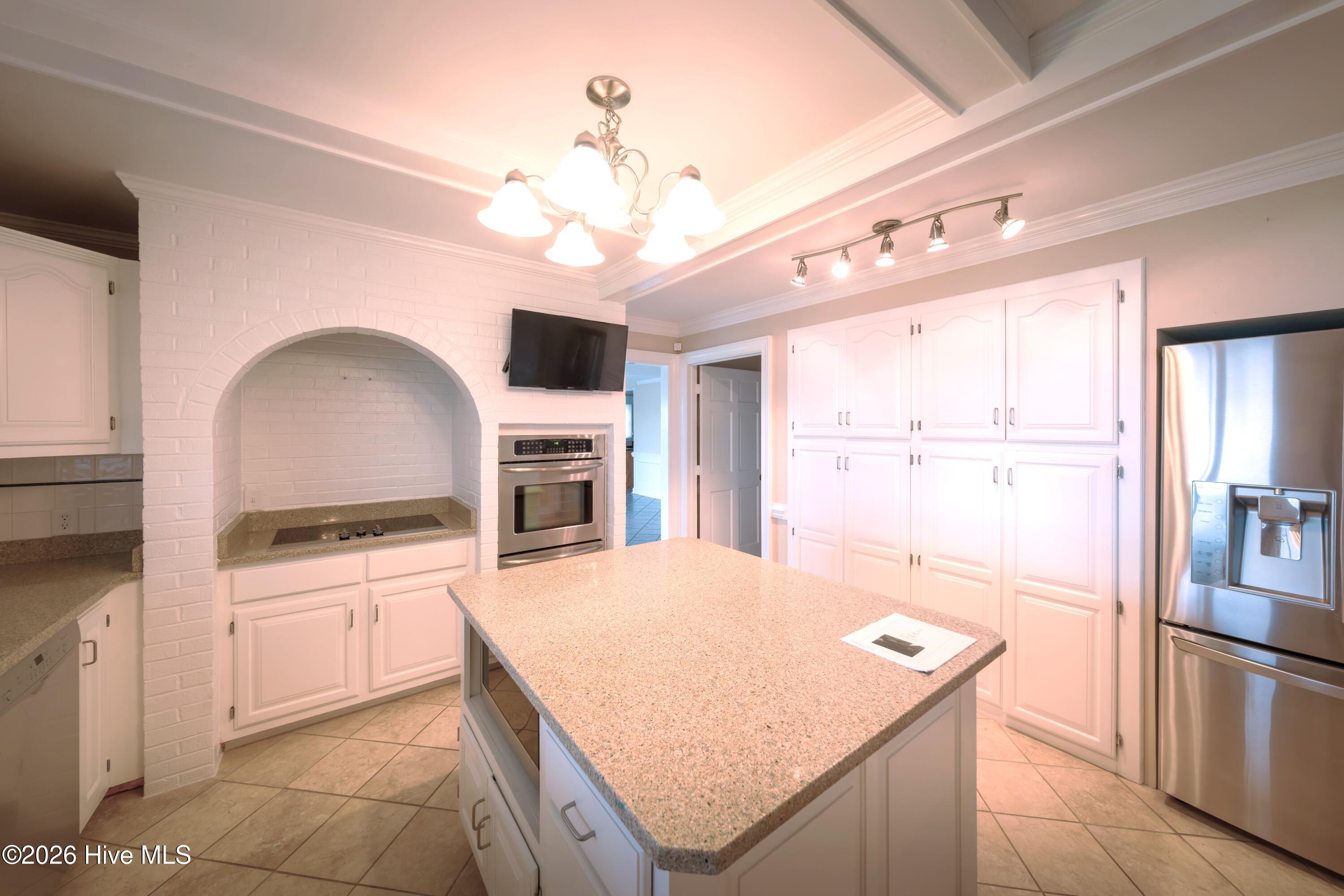 1008 Bateman Drive Property Photo 17