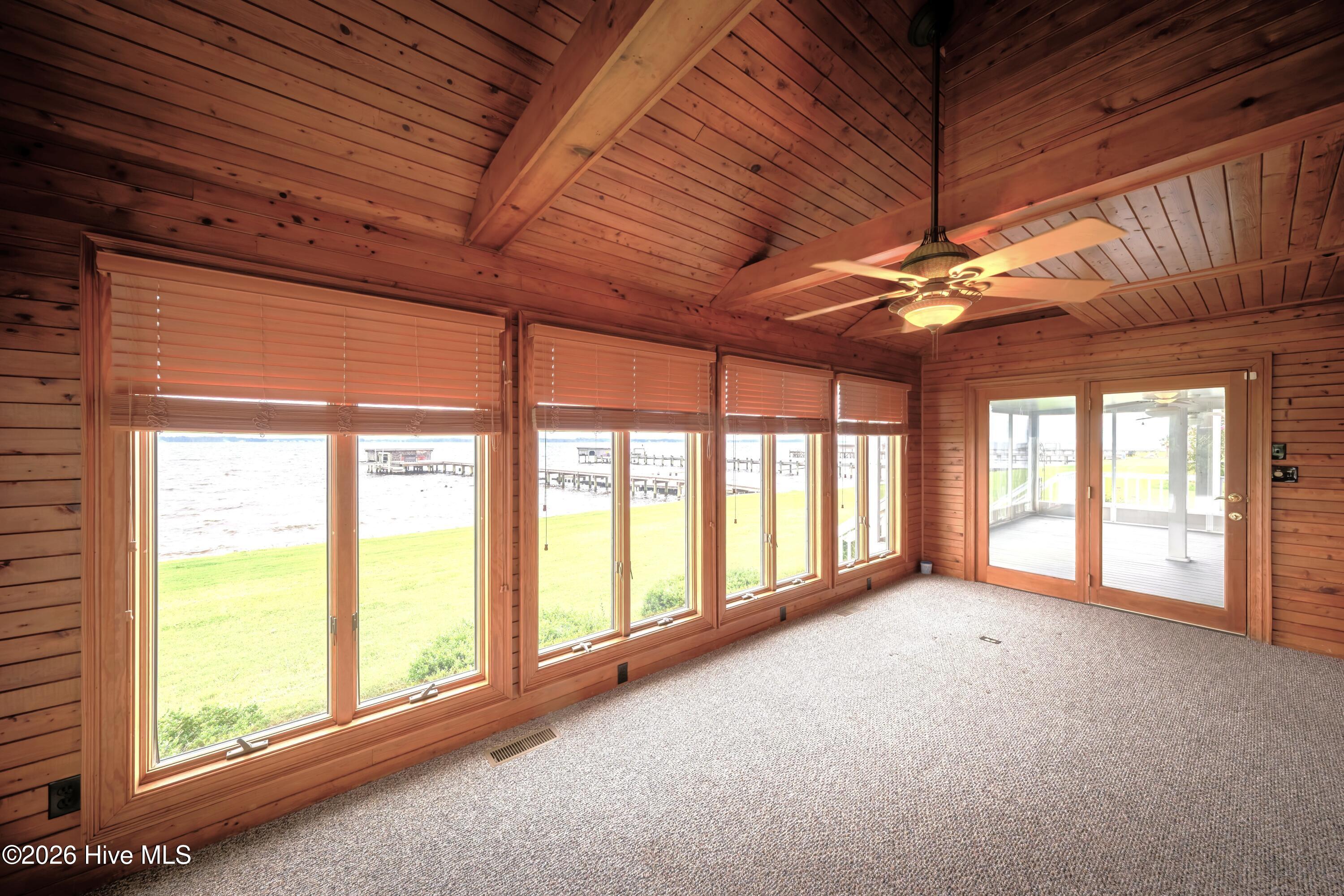 1008 Bateman Drive Property Photo 33