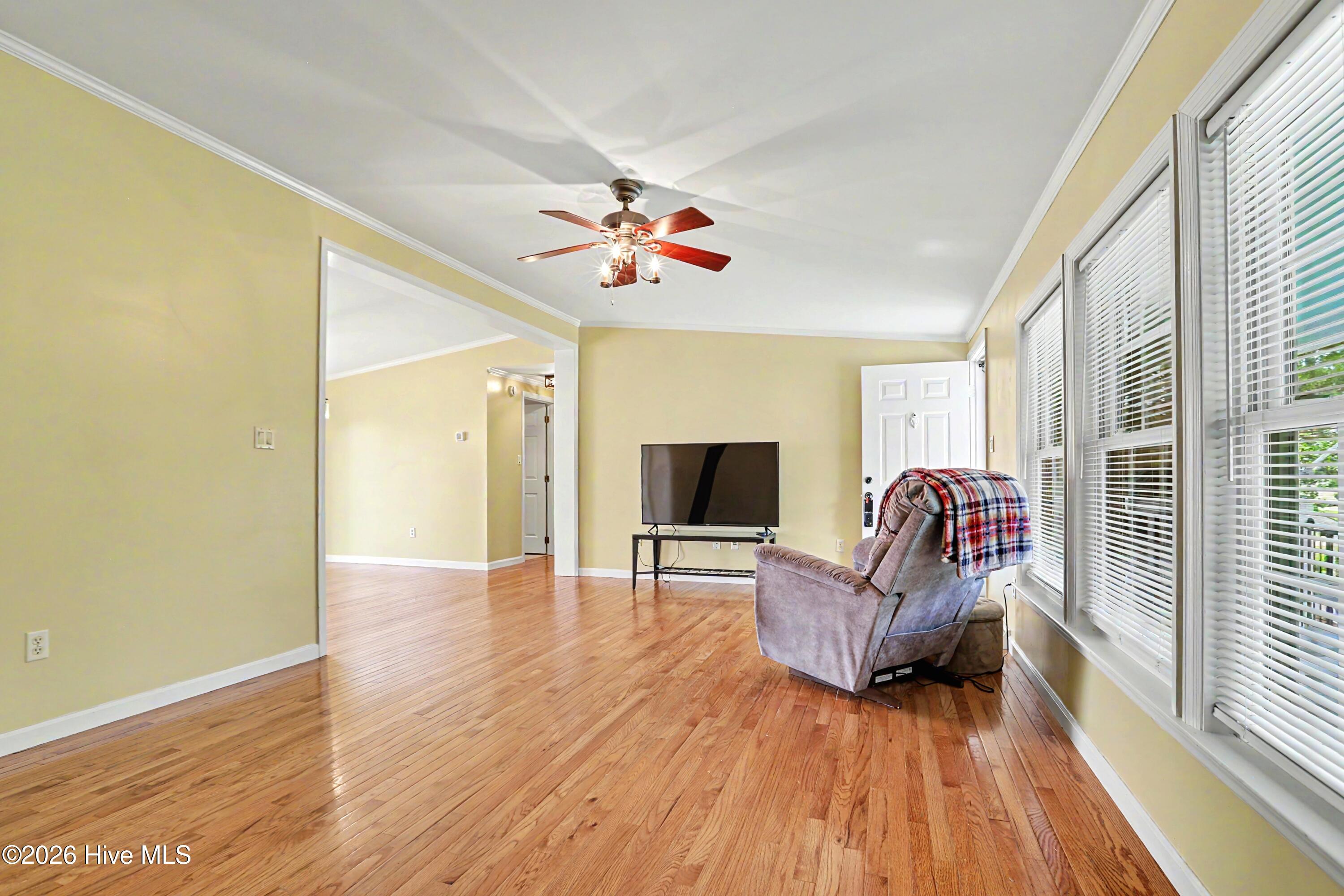 114 Royal Oak Drive Property Photo 11