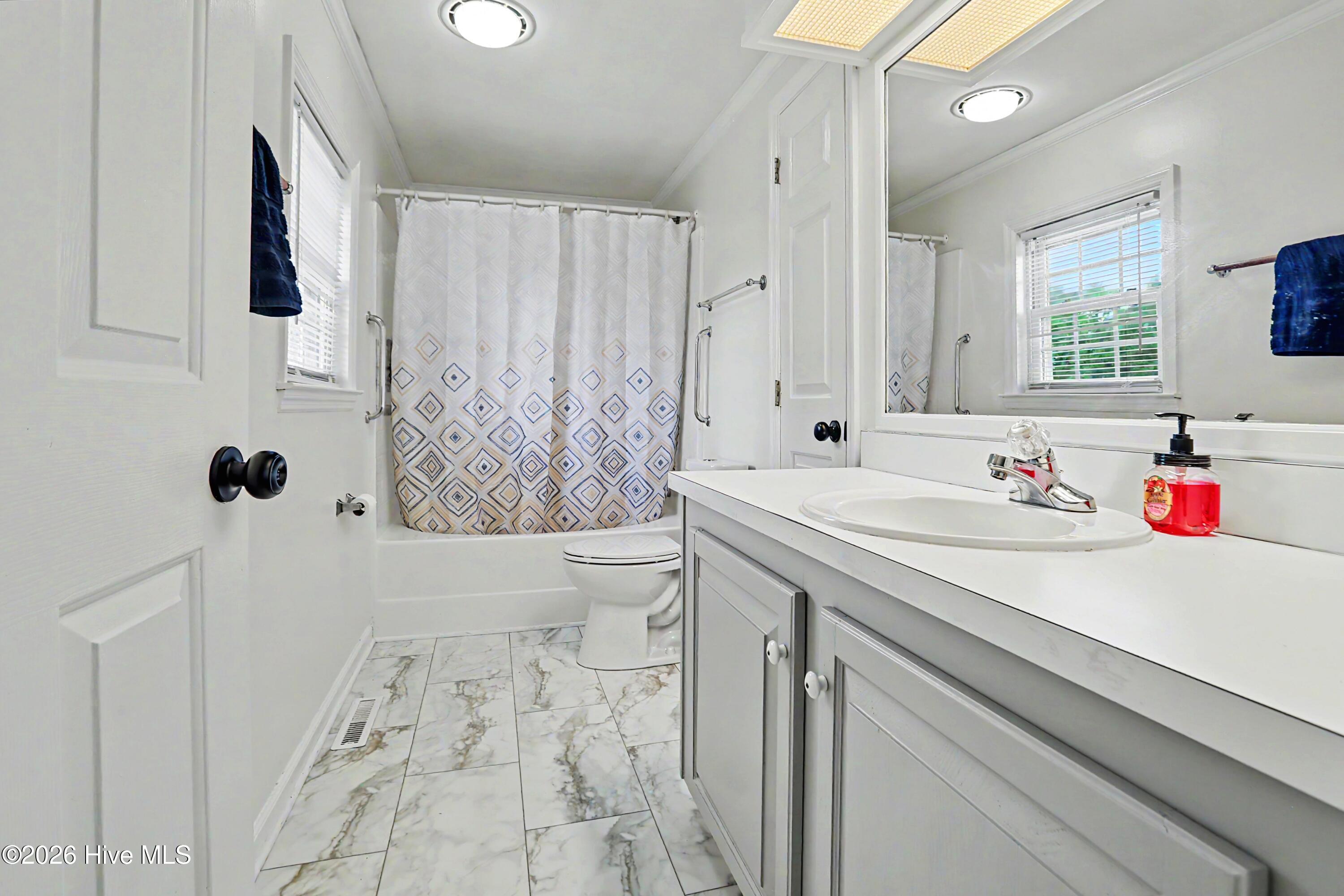 114 Royal Oak Drive Property Photo 25