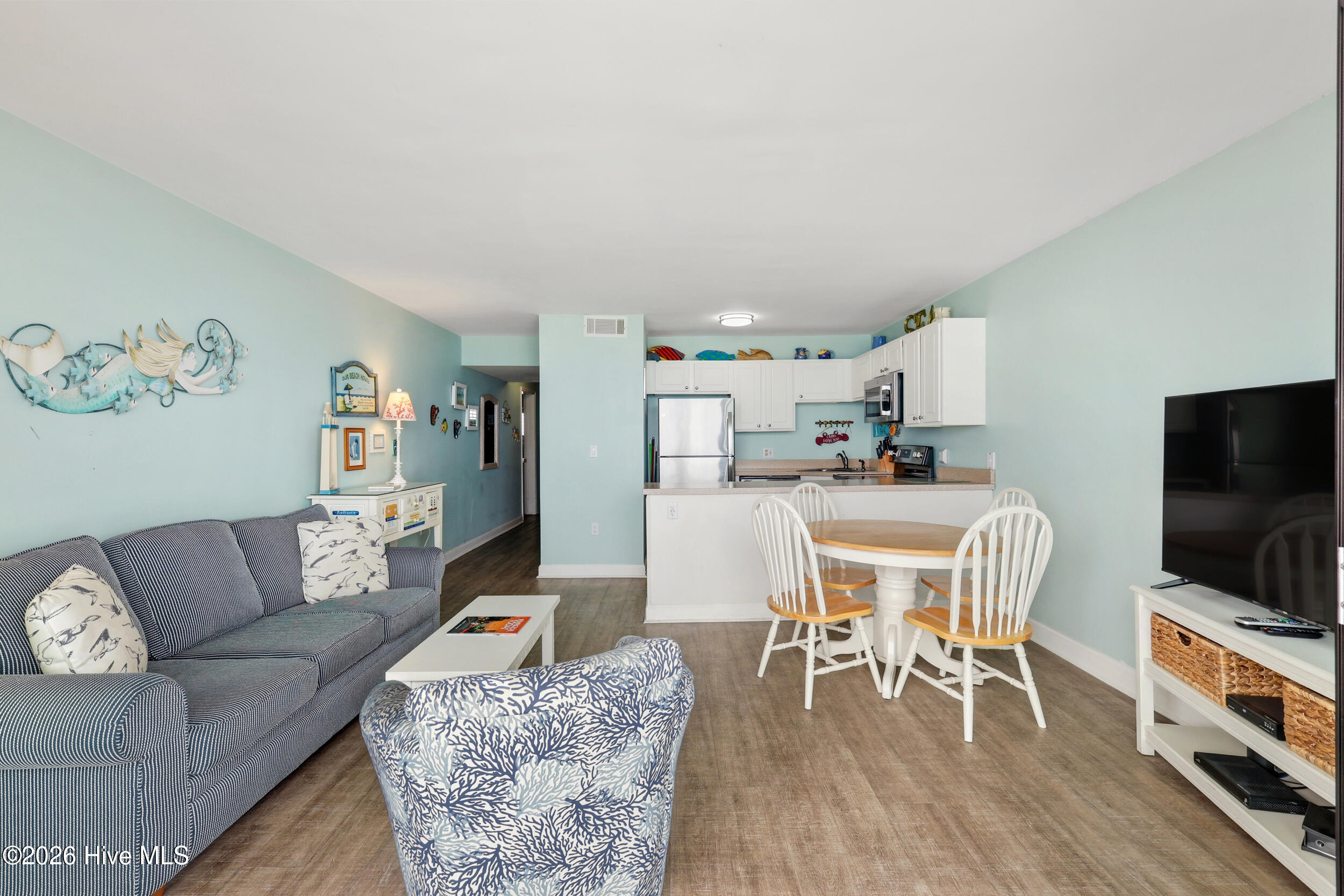 1615 Lake Park Boulevard S Unit 612 Property Photo 6