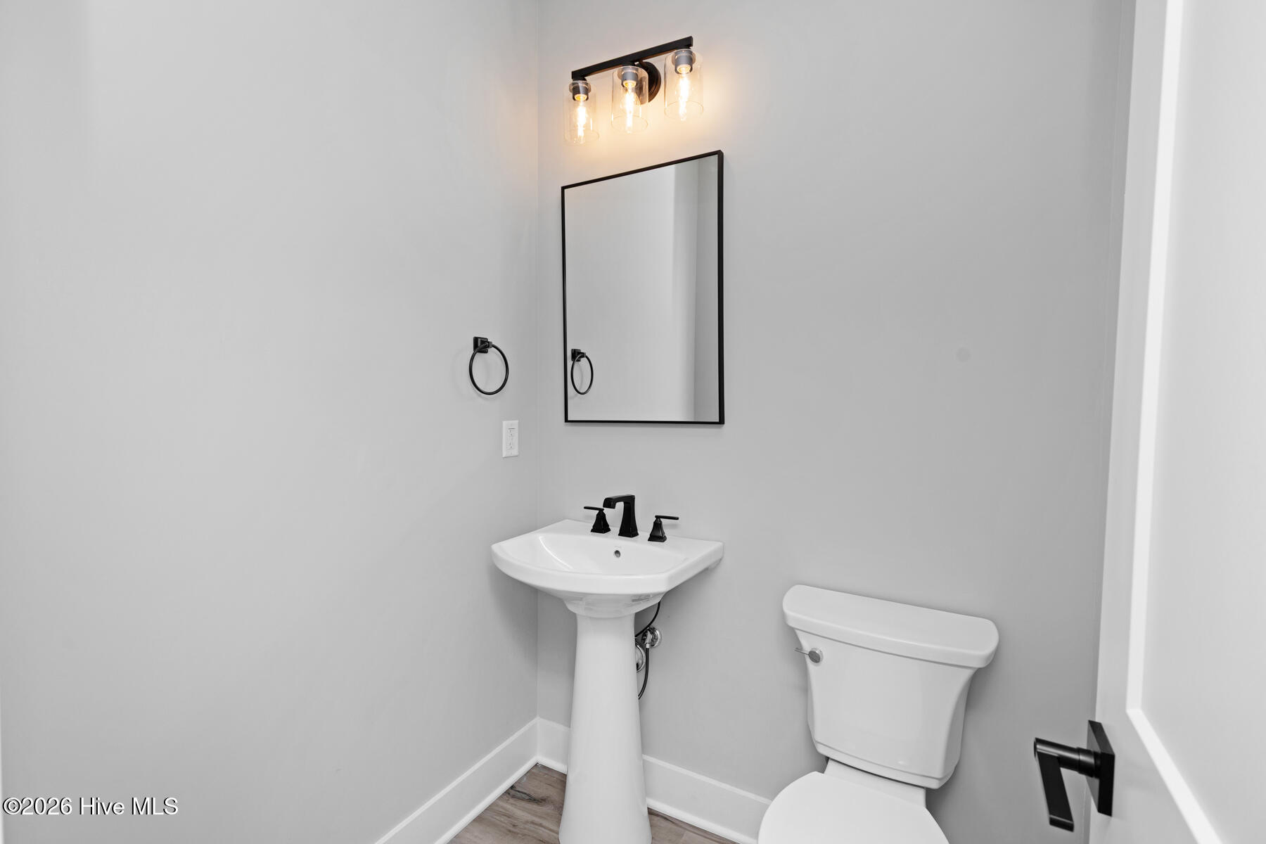 410 Summit Street Property Photo 6