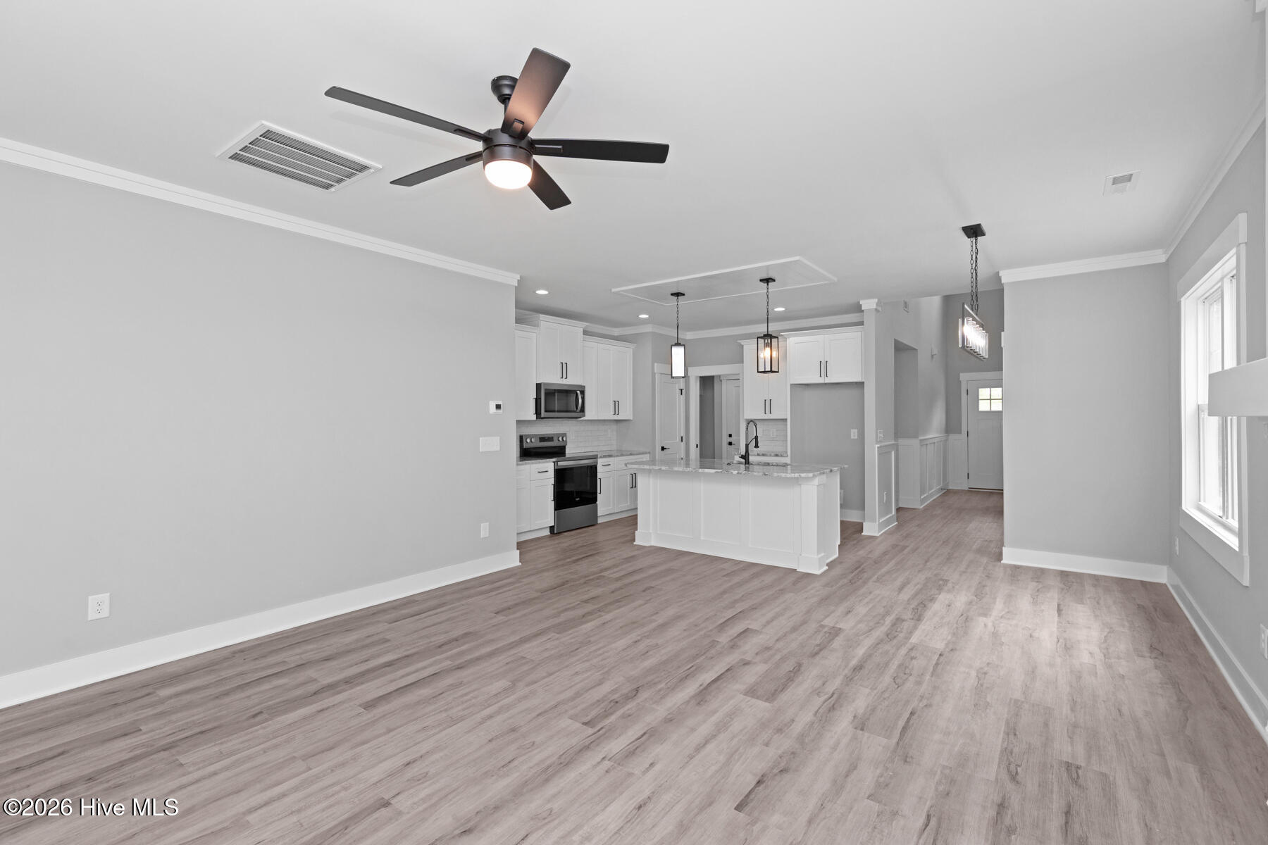 410 Summit Street Property Photo 14