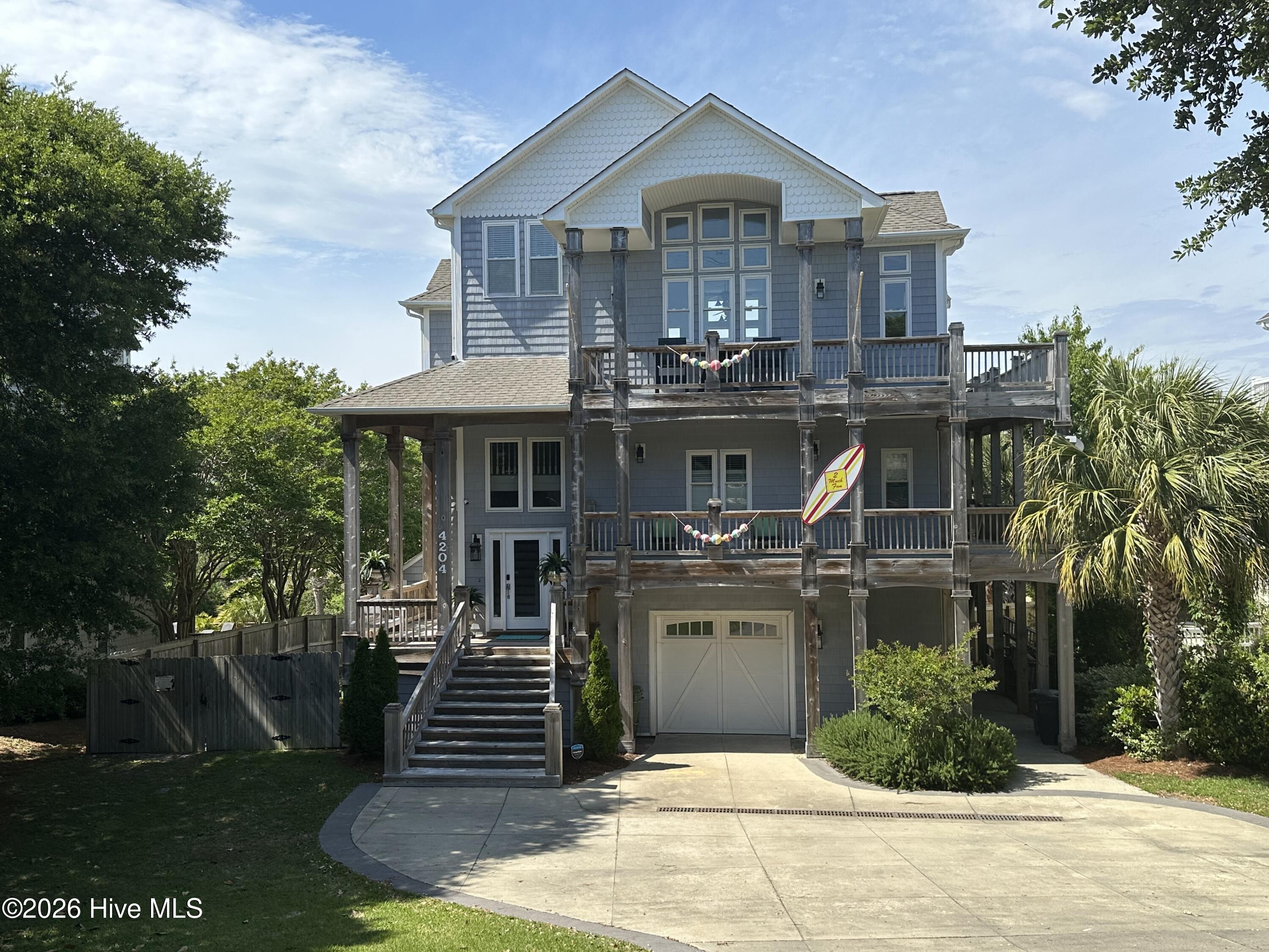 4204 Emerald Drive Property Photo 3