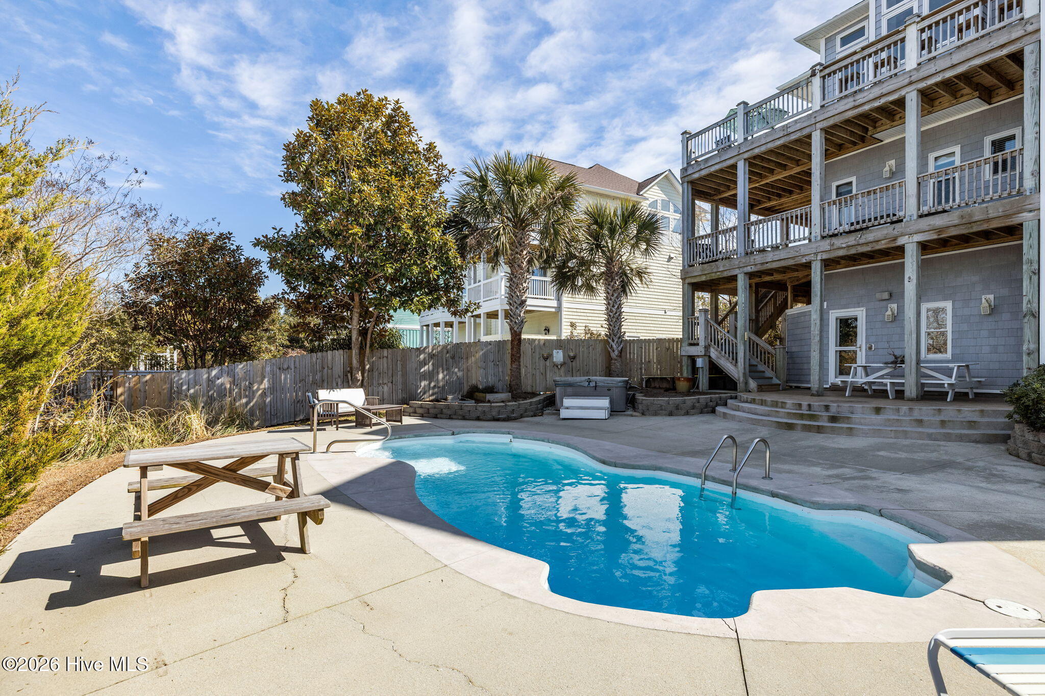 4204 Emerald Drive Property Photo 6