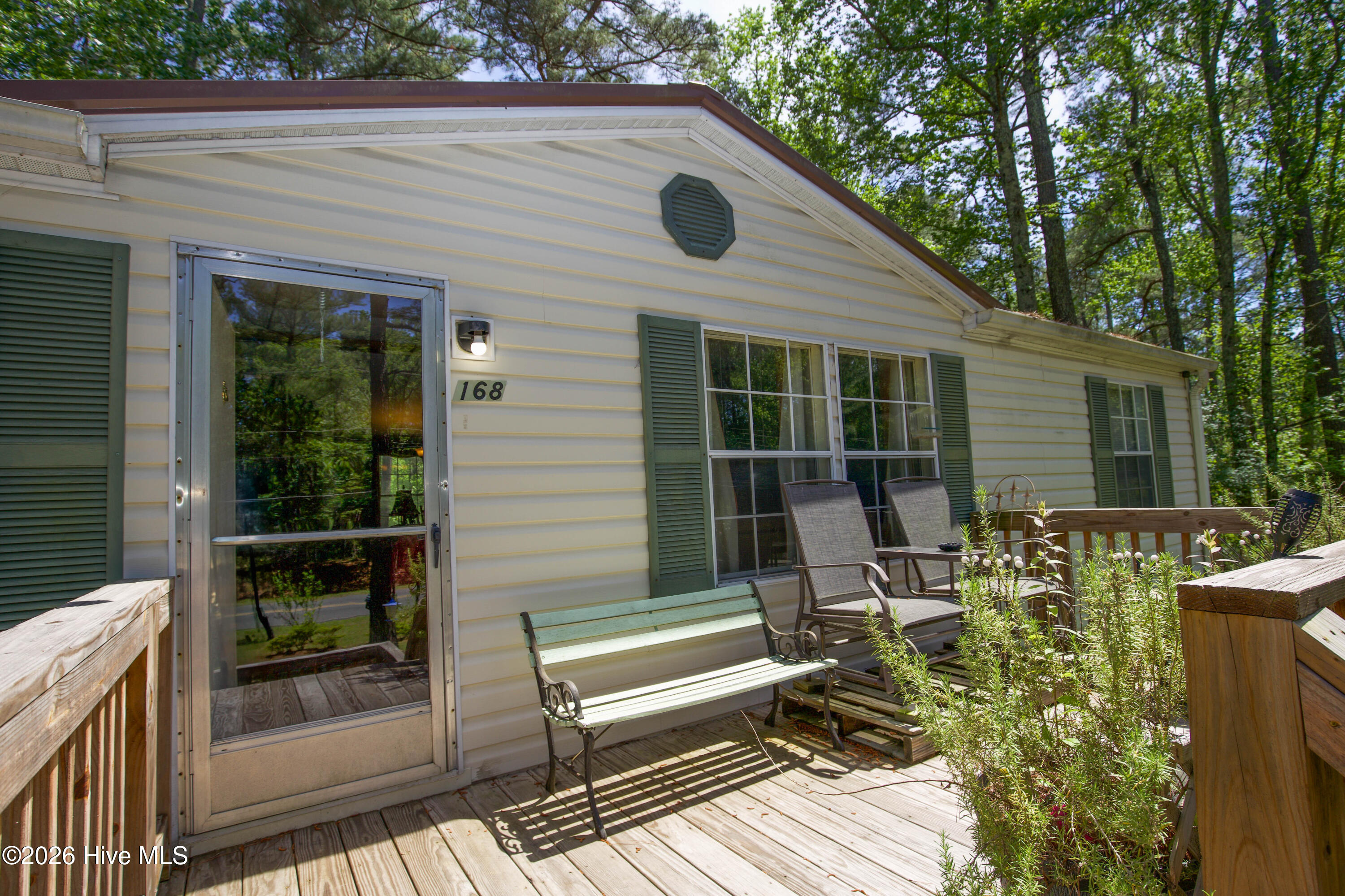 168 Riverview Drive Property Photo 4