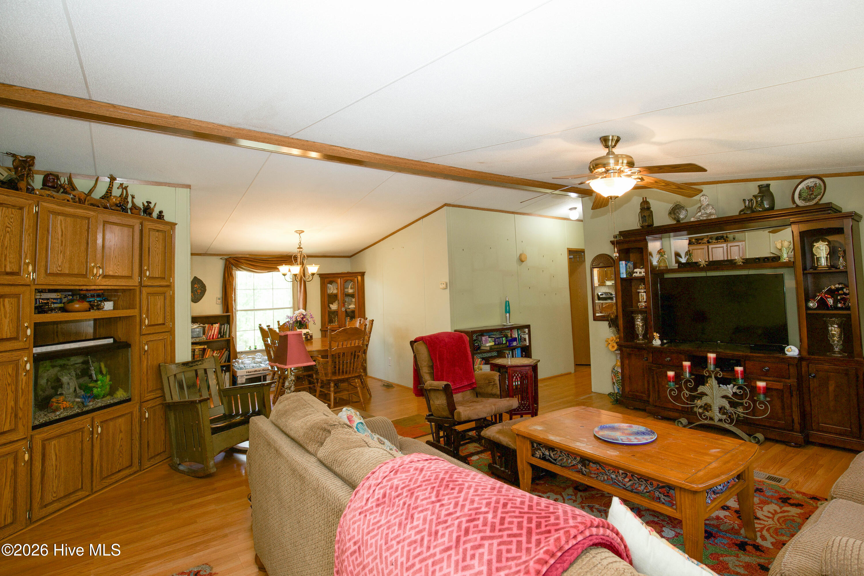 168 Riverview Drive Property Photo 6