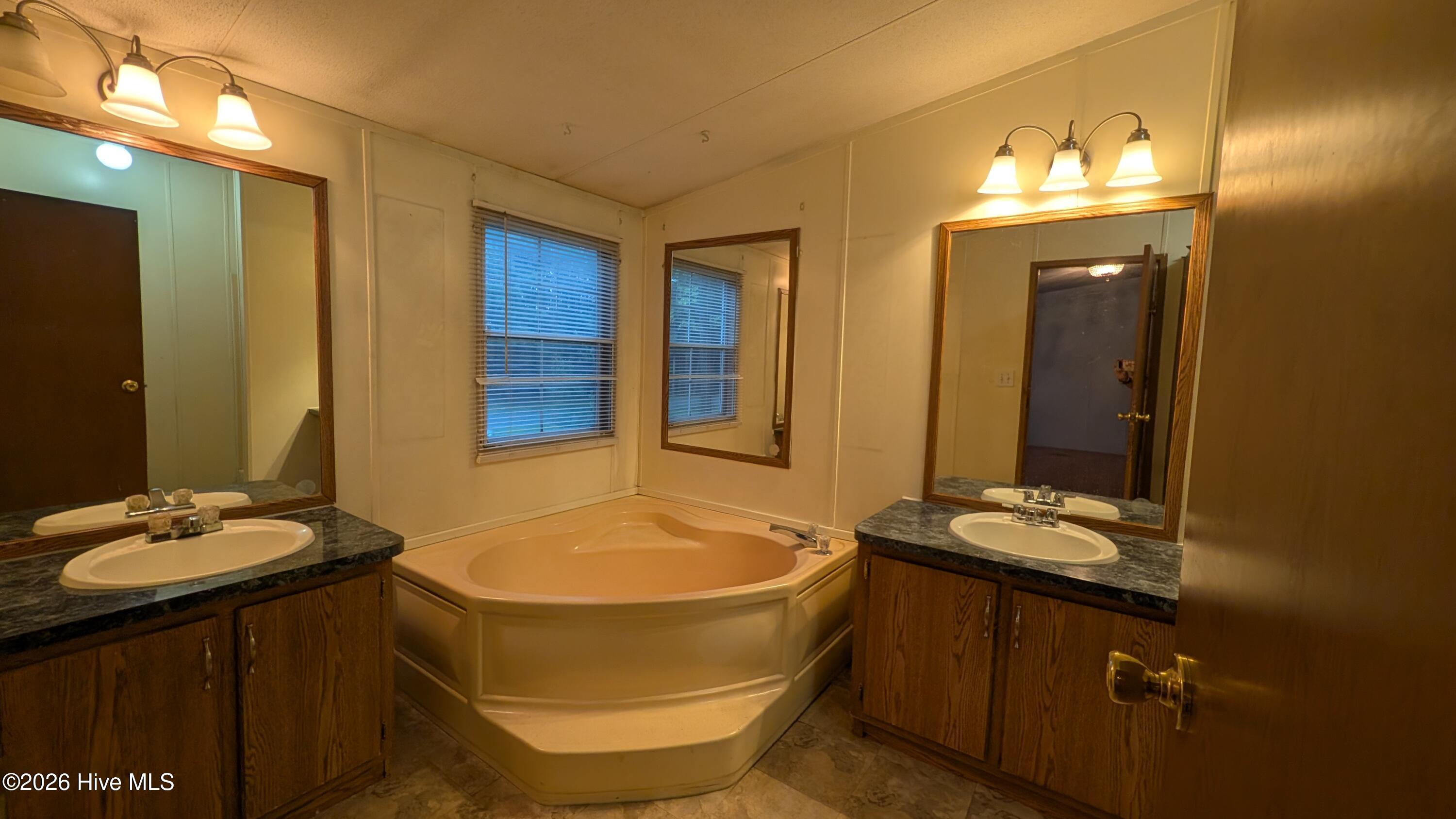 168 Riverview Drive Property Photo 87