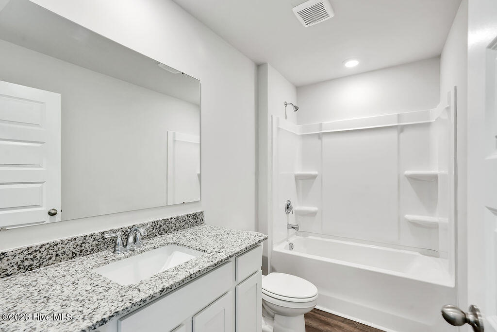 453 Driftwood Drive 32 Property Photo 7