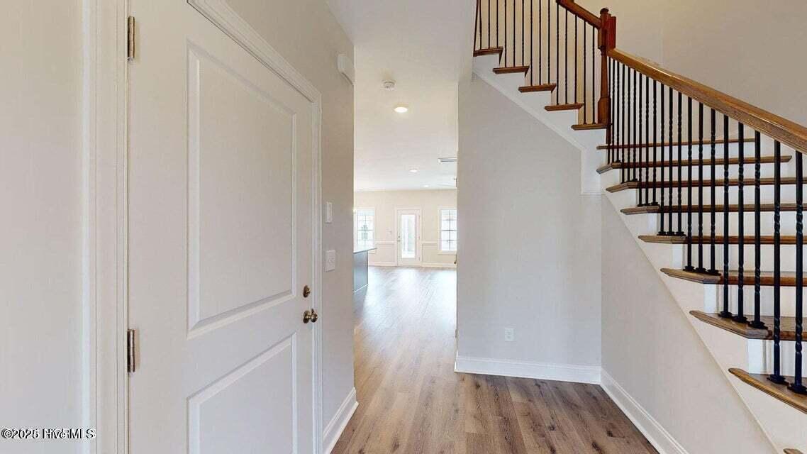 1909 Newbury Way C Property Photo 4
