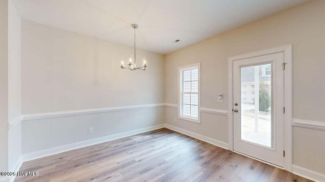 1909 Newbury Way C Property Photo 7