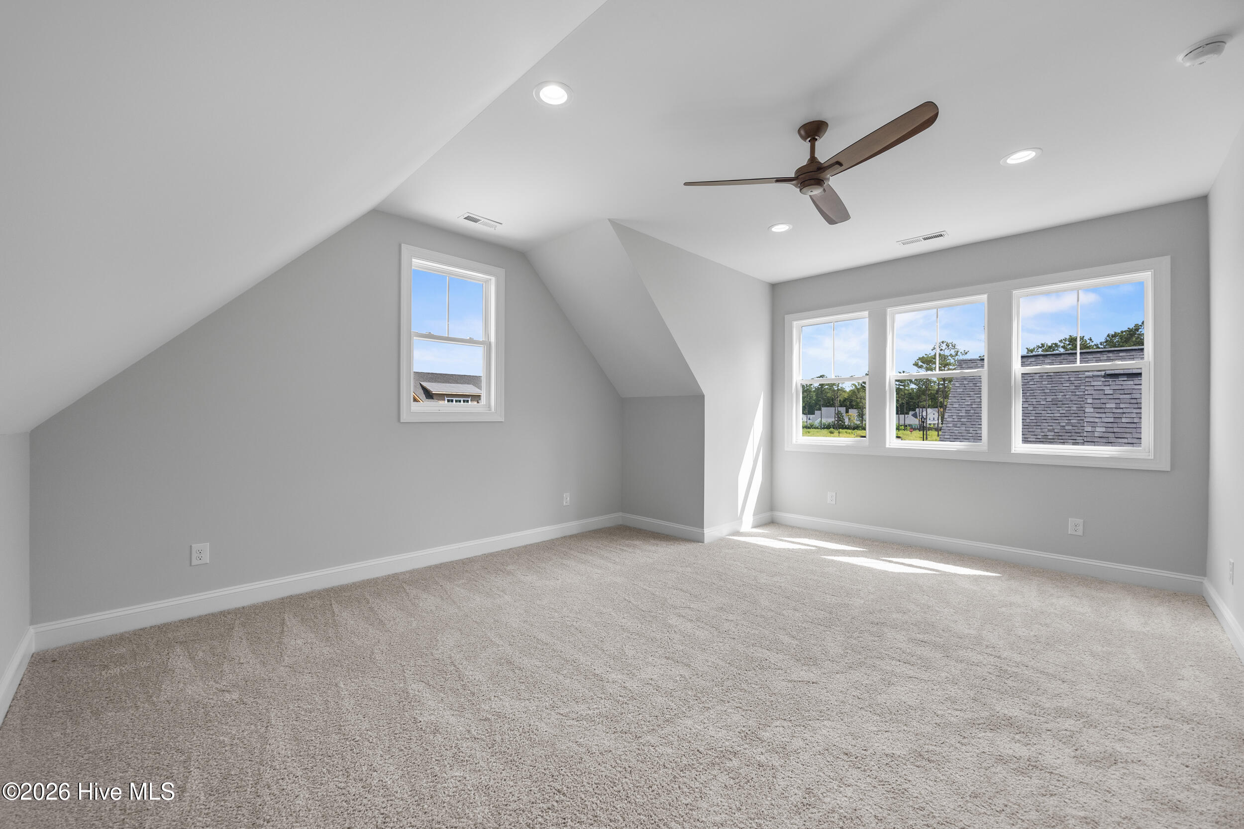 86 Delphi Trace Property Photo 42