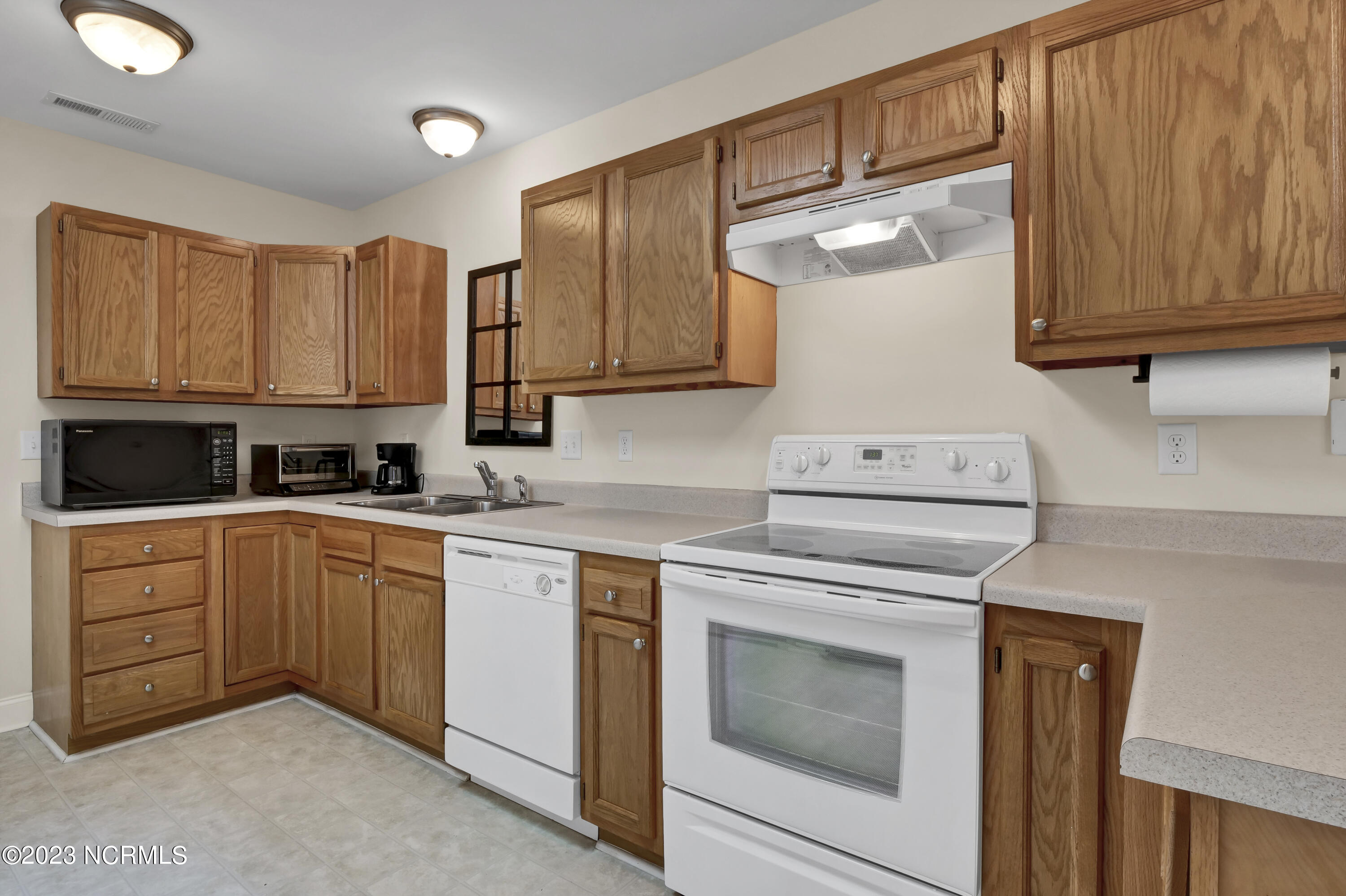 7748 Trap Way Property Photo 8