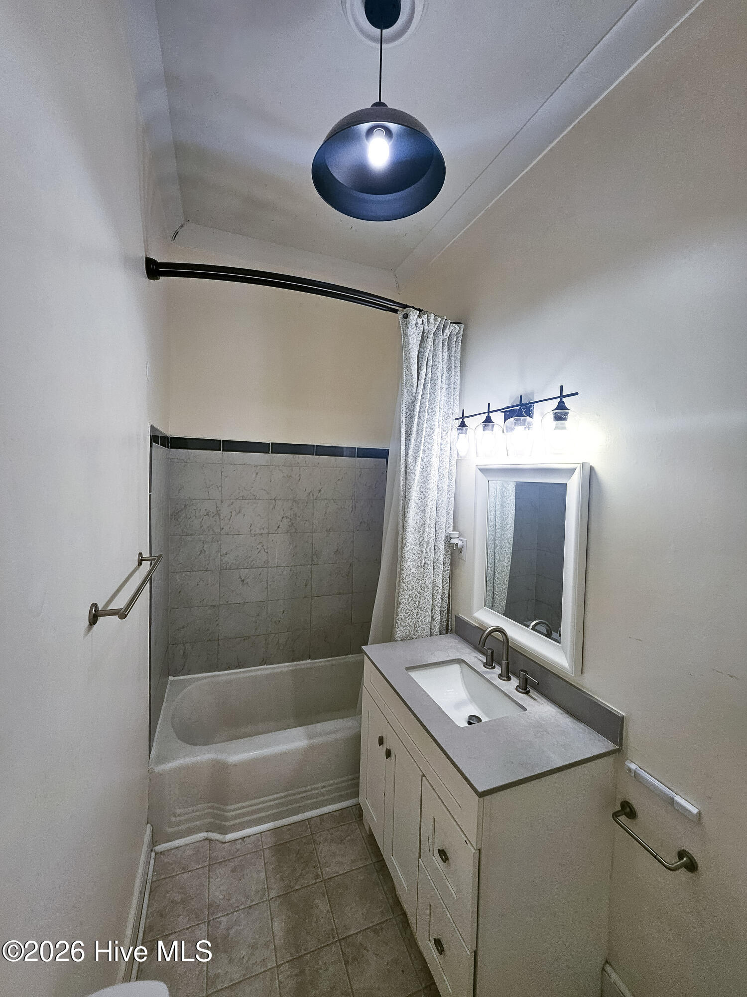902 Jenkins Avenue Property Photo 20