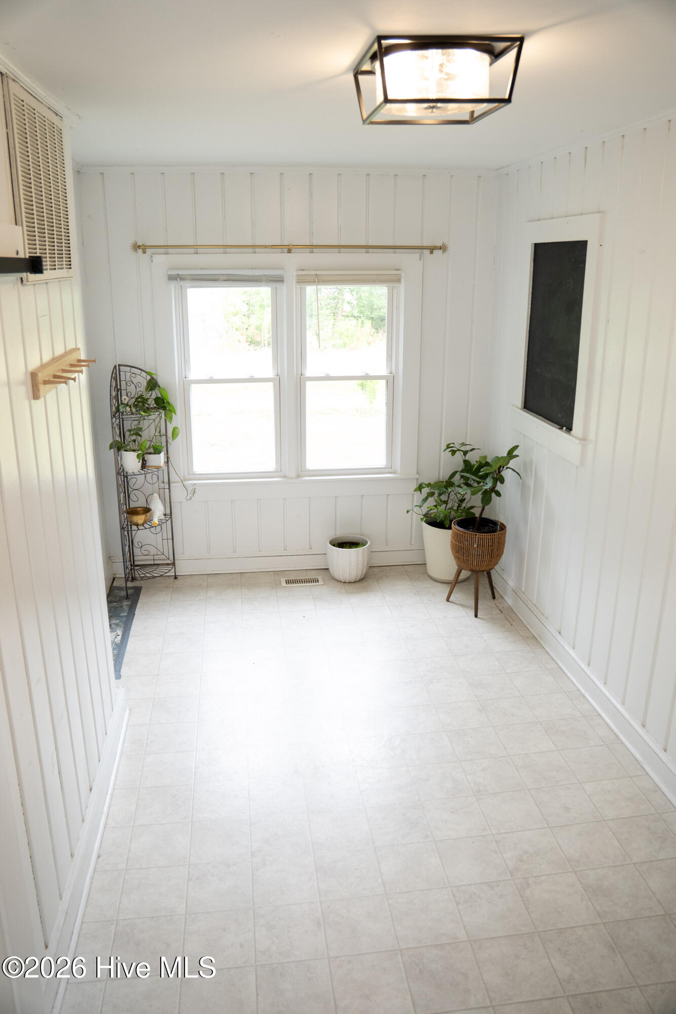 902 Jenkins Avenue Property Photo 27