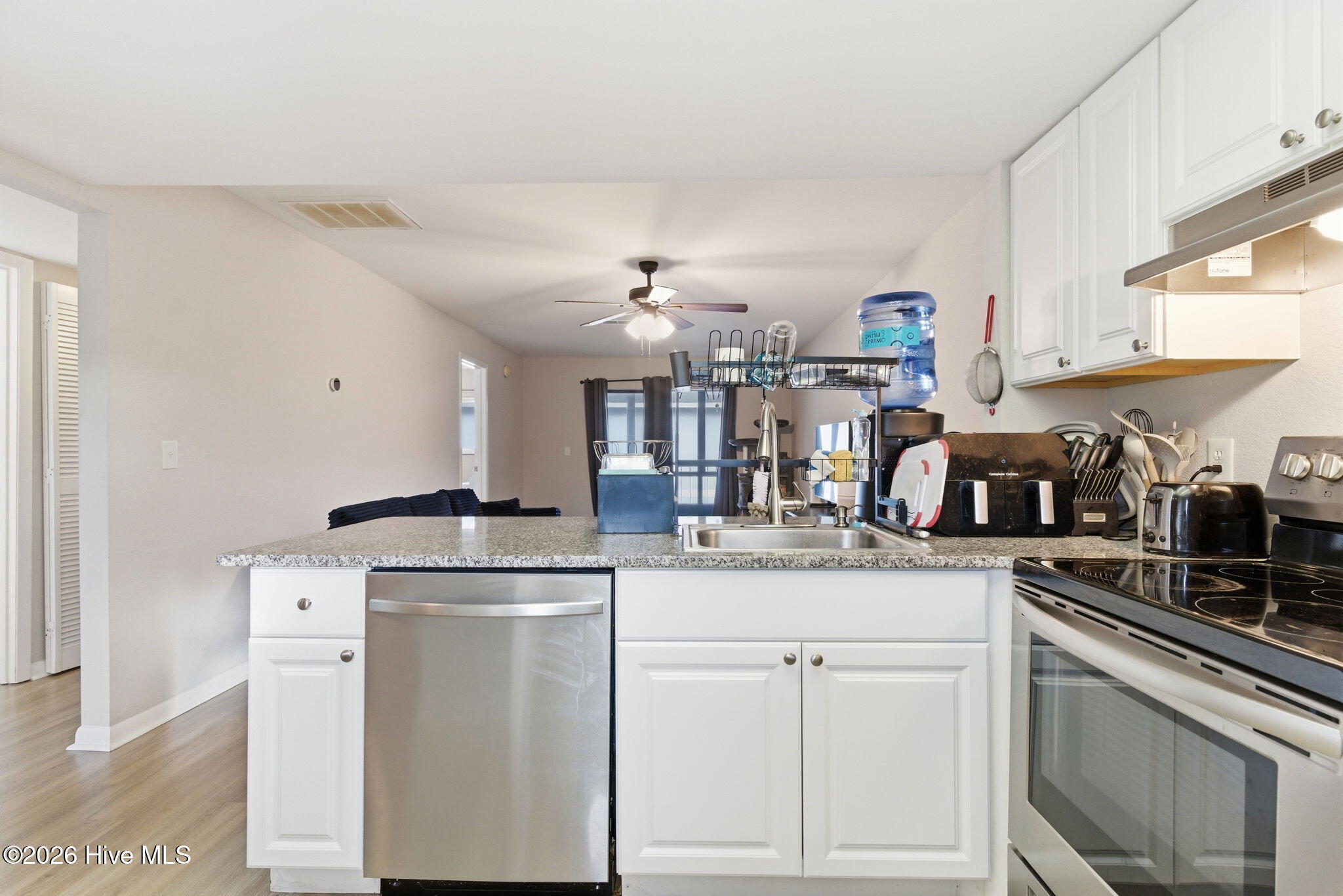 4523 Holly Tree Road 707 Property Photo 14