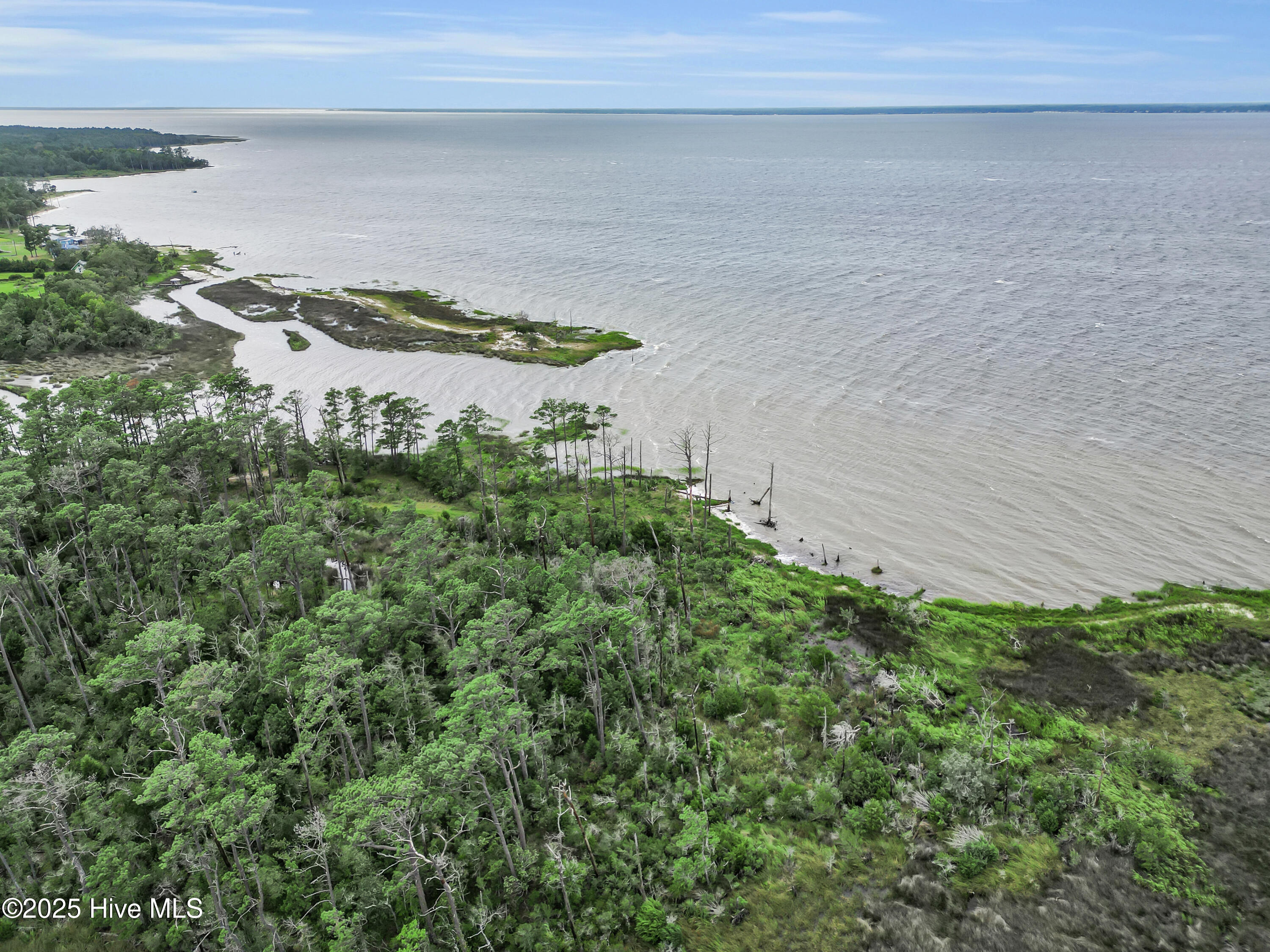 705 Sandy Point Drive Property Photo 4