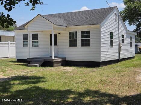 213 Oak Street Property Photo 1