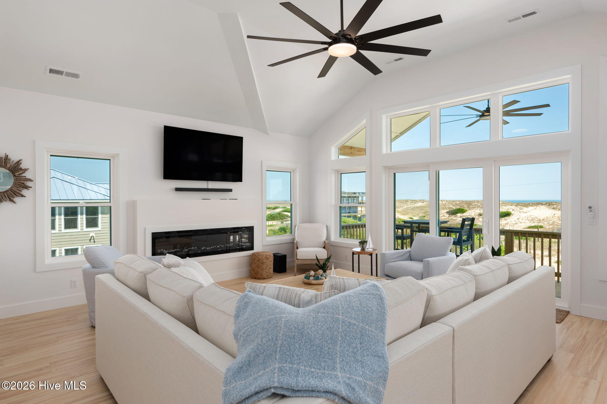2230 Sandfiddler Road Property Photo 8
