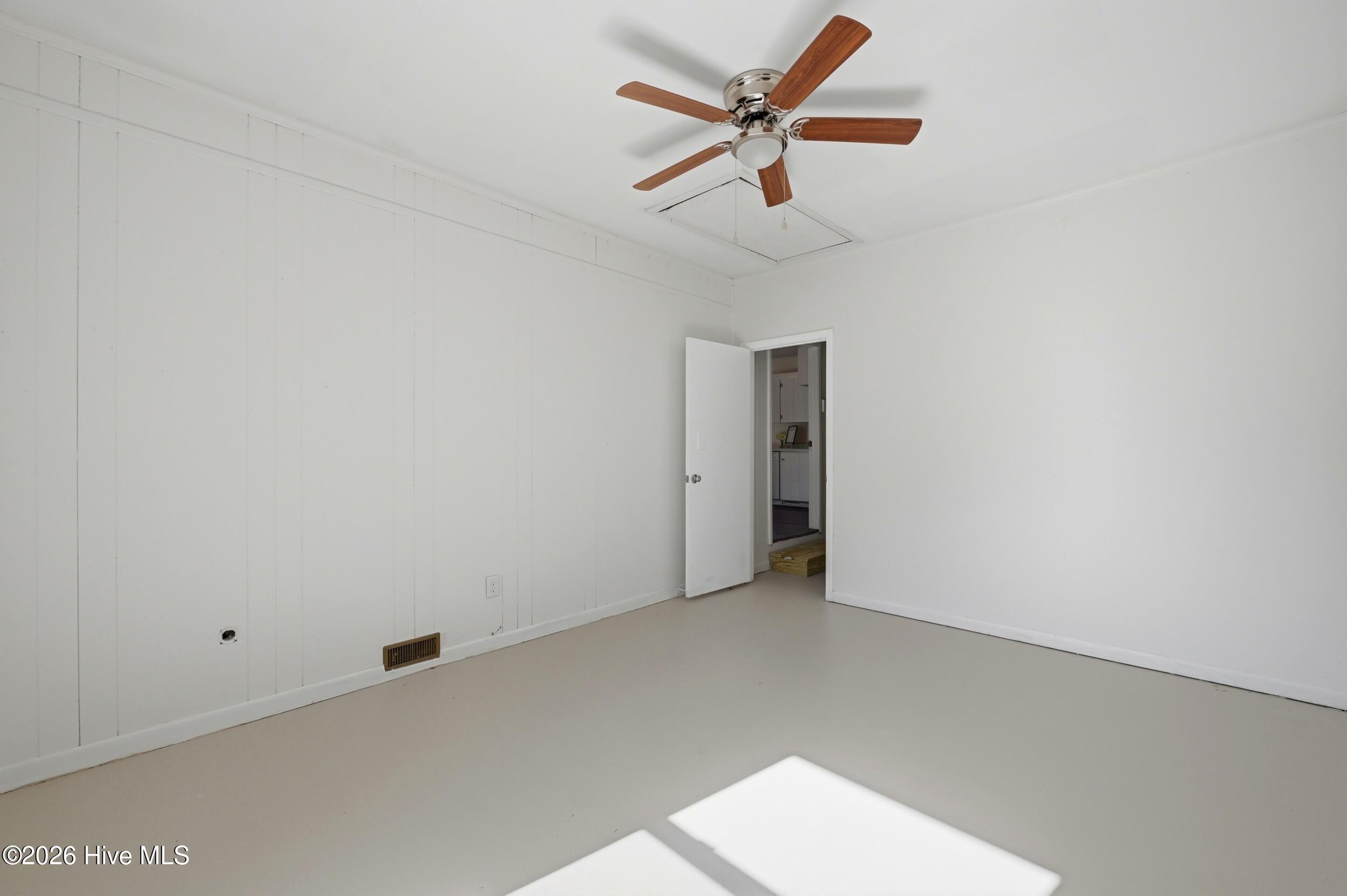 718 Hughes Road Property Photo 31