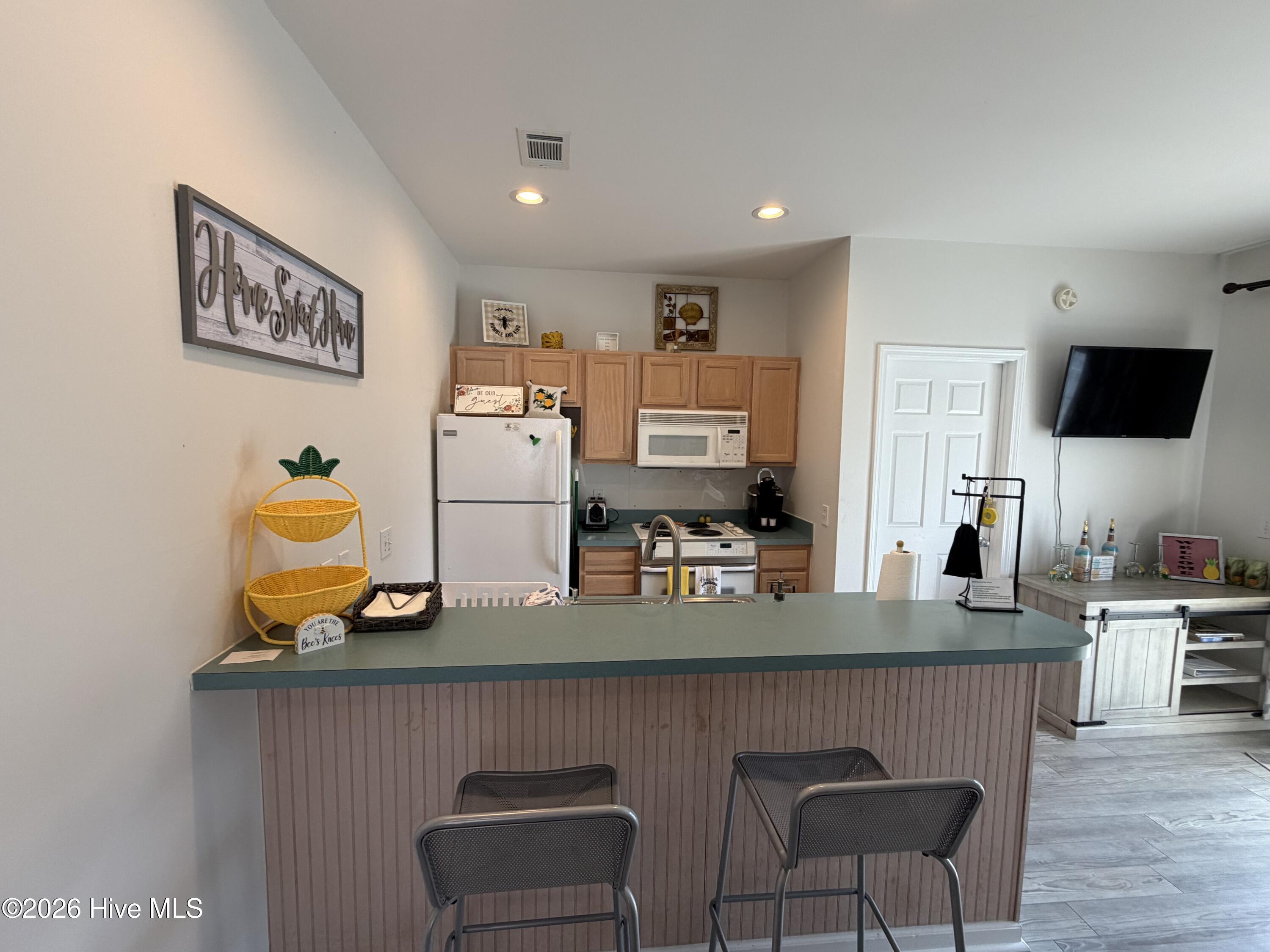 225 Royal Poste Road # 2604 Property Photo 6