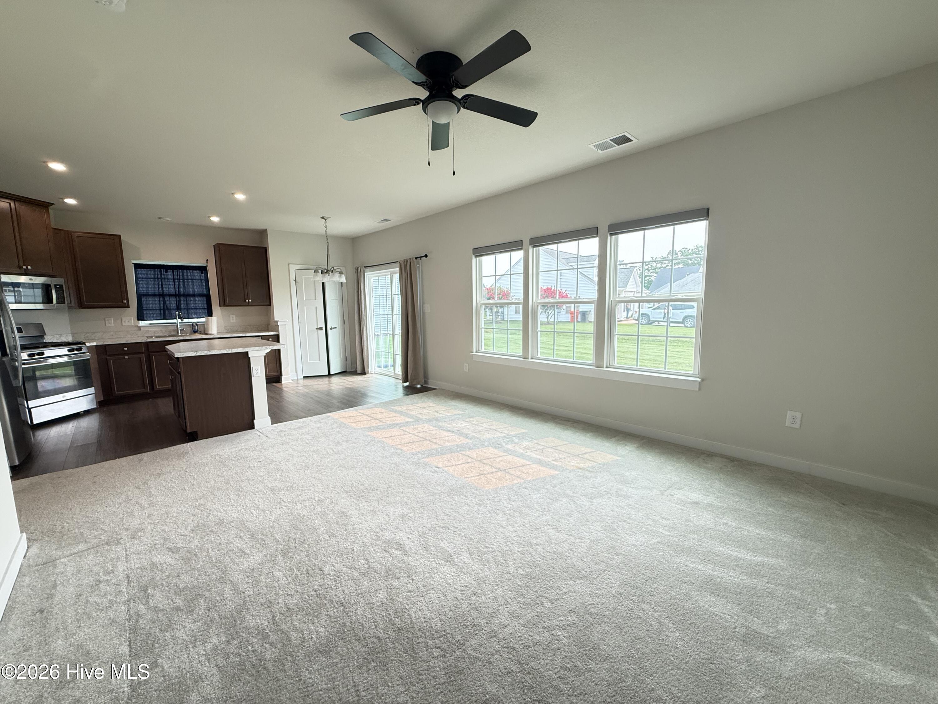 110 Spoonbill Loop Property Photo 10